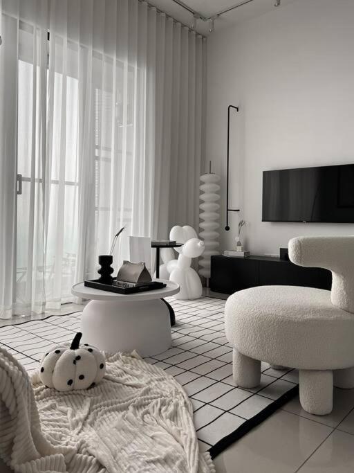 Cosy Trion KL CITY 2R2B