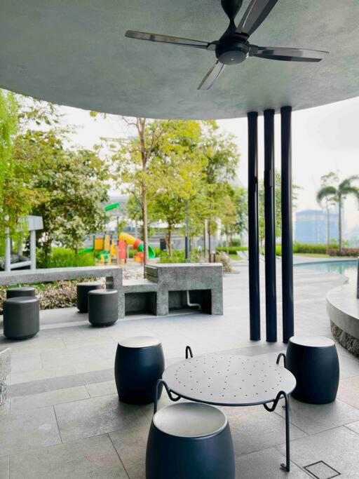 Cosy Trion KL CITY 2R2B
