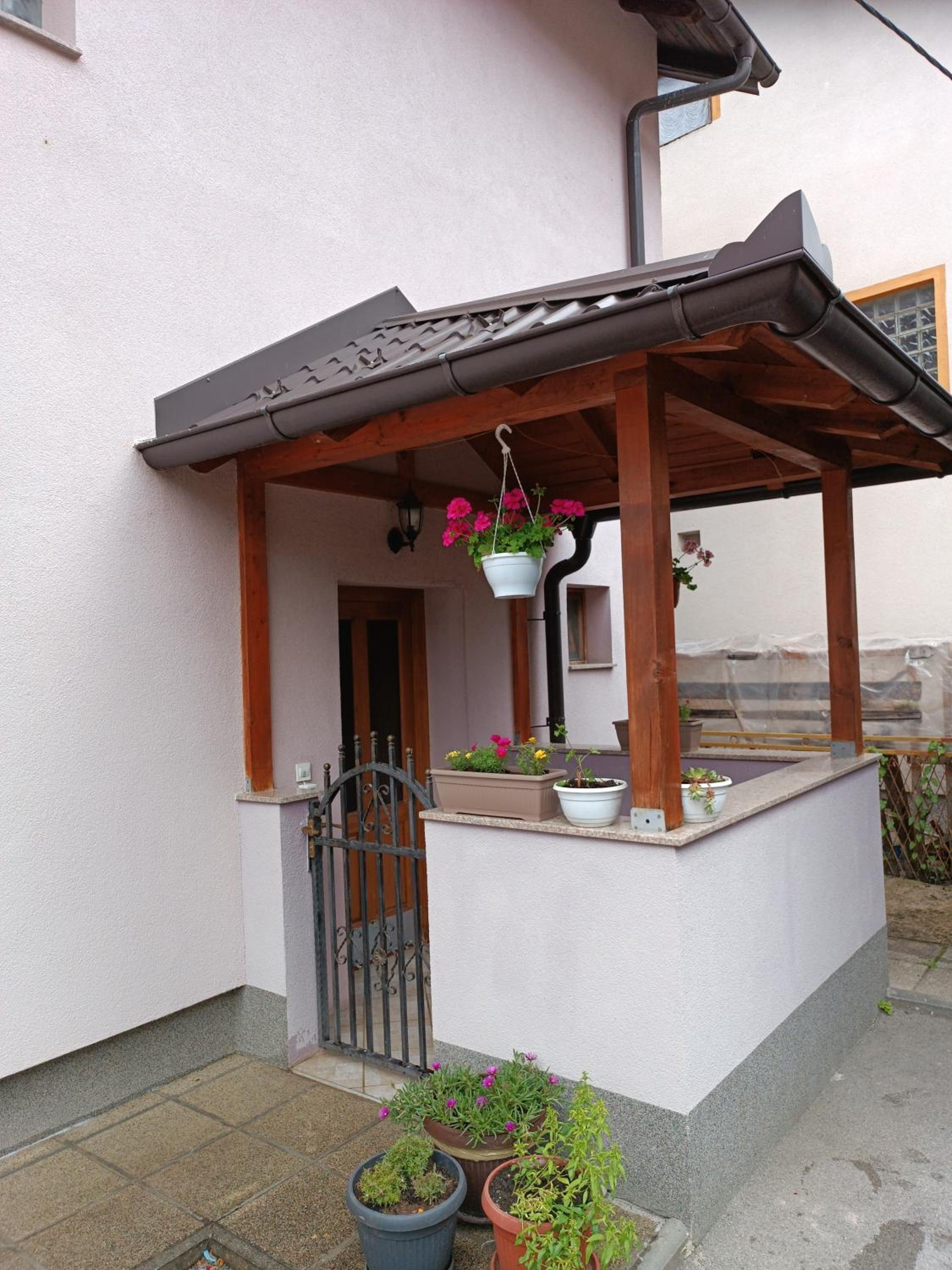 Apartman EMA