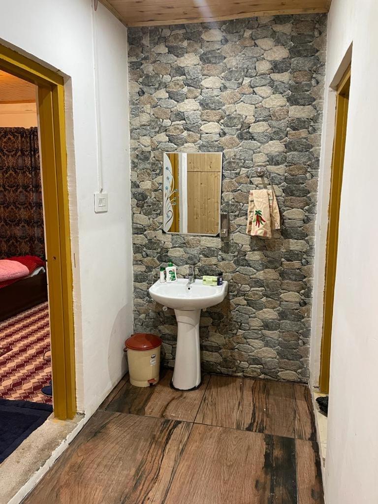 Honey Cottages