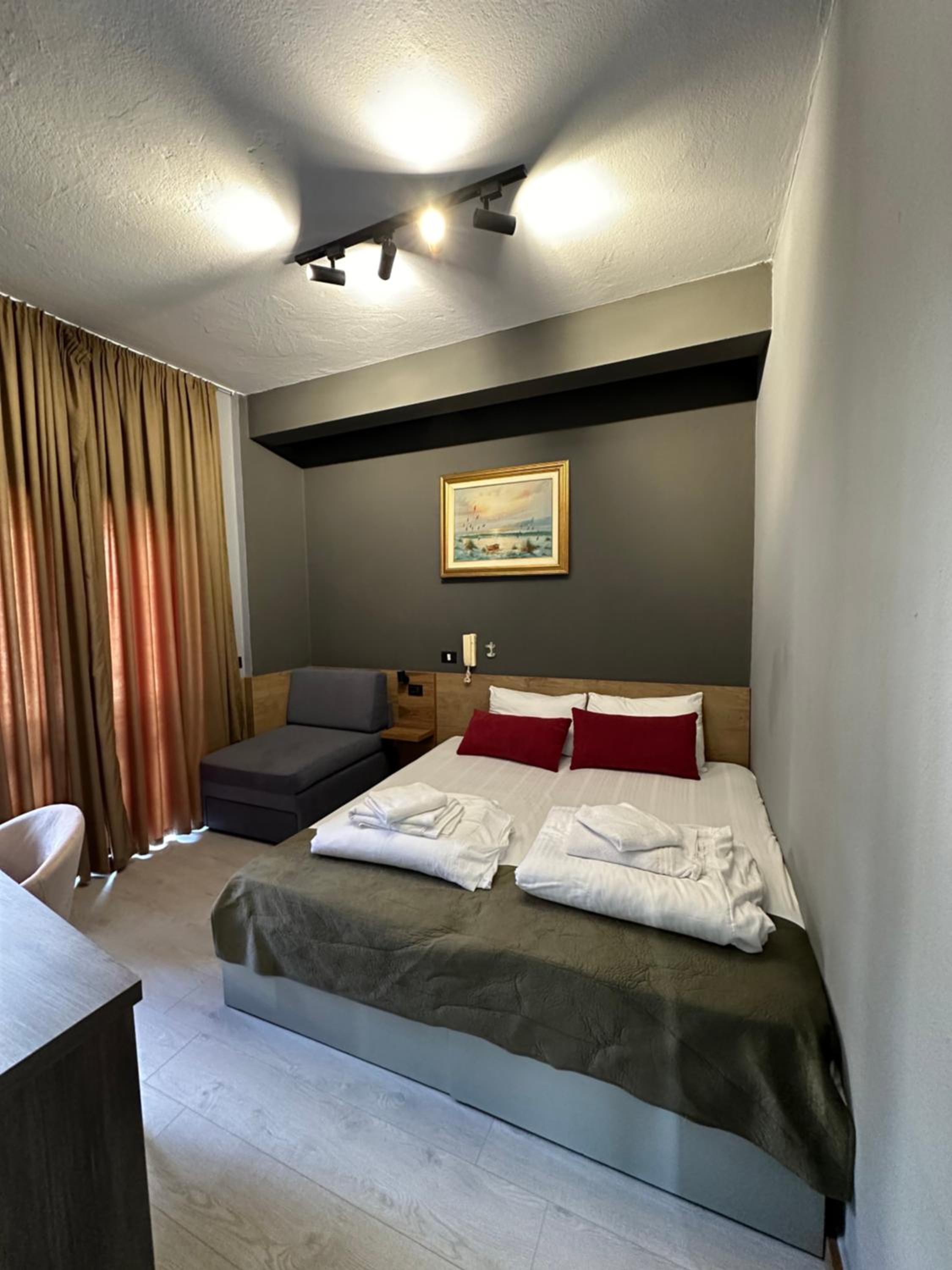 VILLA CABARE Apartments&Rooms