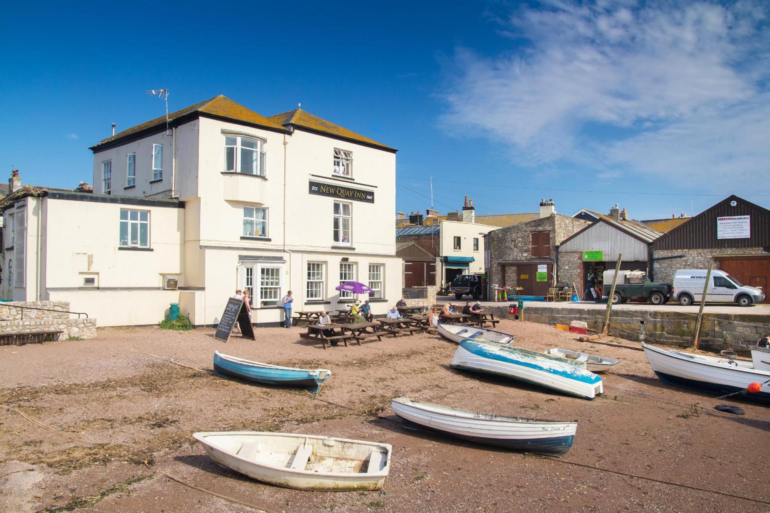 Hotel The Cottage - Characterful, Coastal Family Home (holcombe)