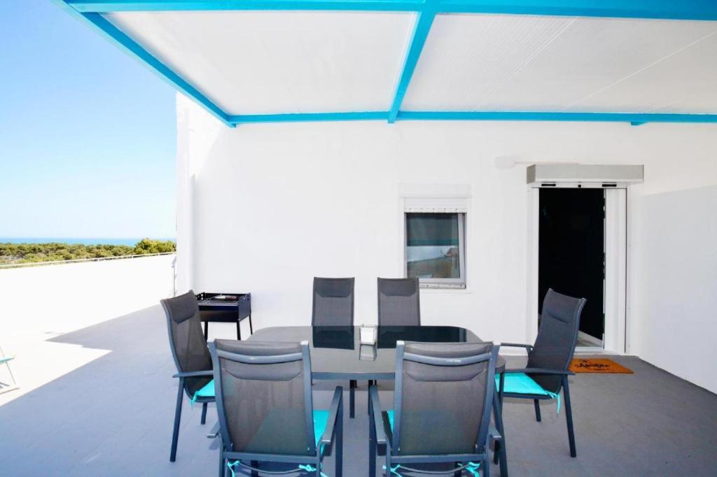 ML Apartments photo 2