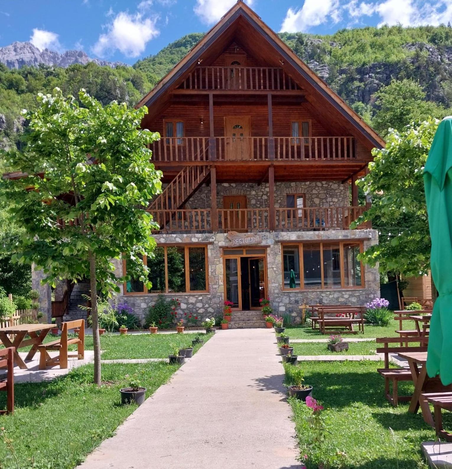 Alpinehouse