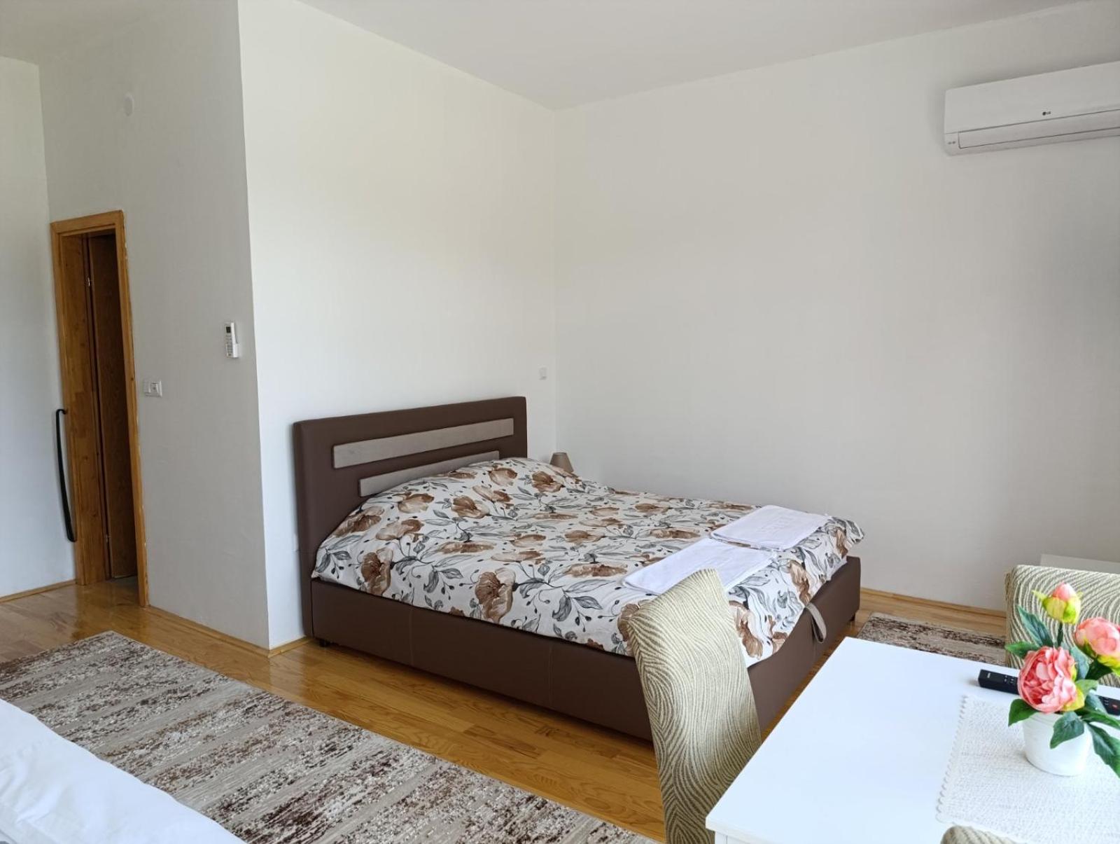 Apartmani Helena