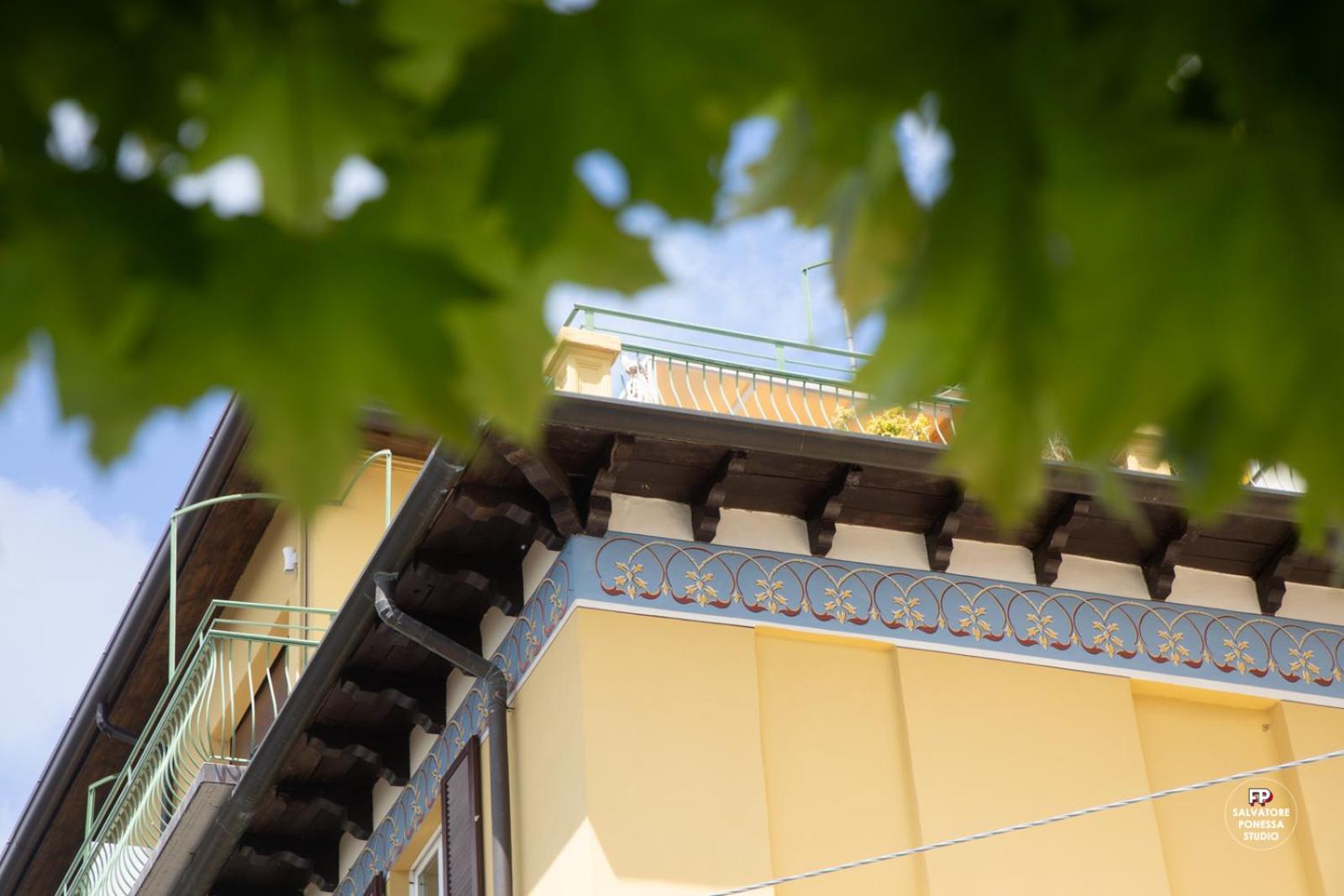 Hotel Vista Lago - Image 1