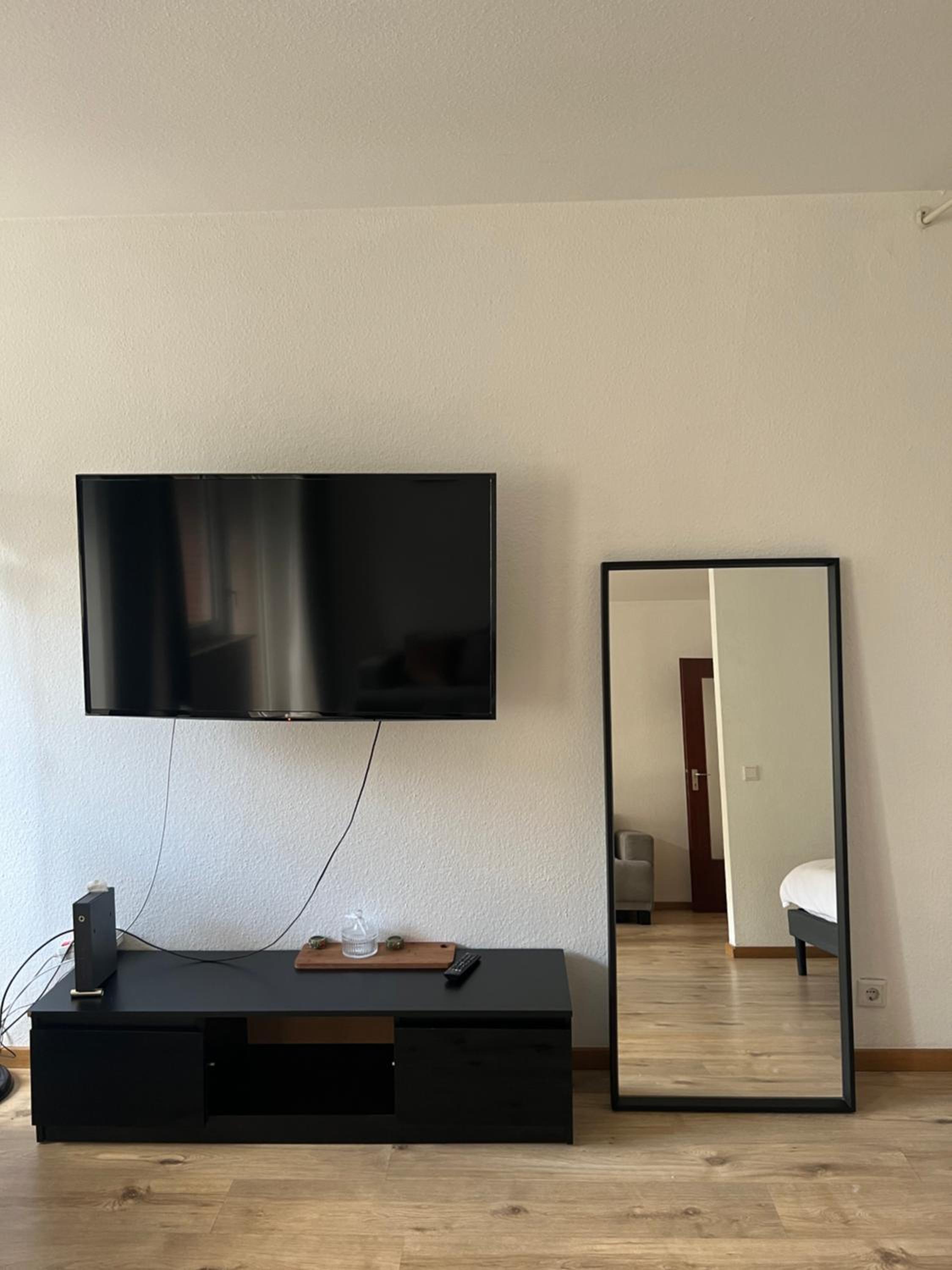 TMJ Apartment 1