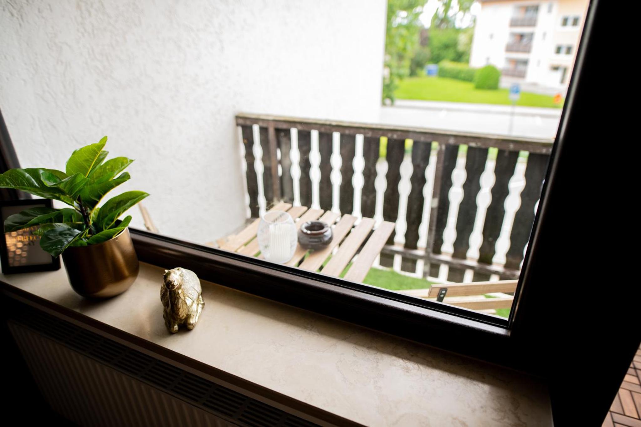 C4S -COME4STAY -InnHarmony- Stilvoll eingerichtetes Apartment für bis zu 8 Personen - Hochwertige Betten I voll ausgestattete Küche I Balkon I Badezimmer I