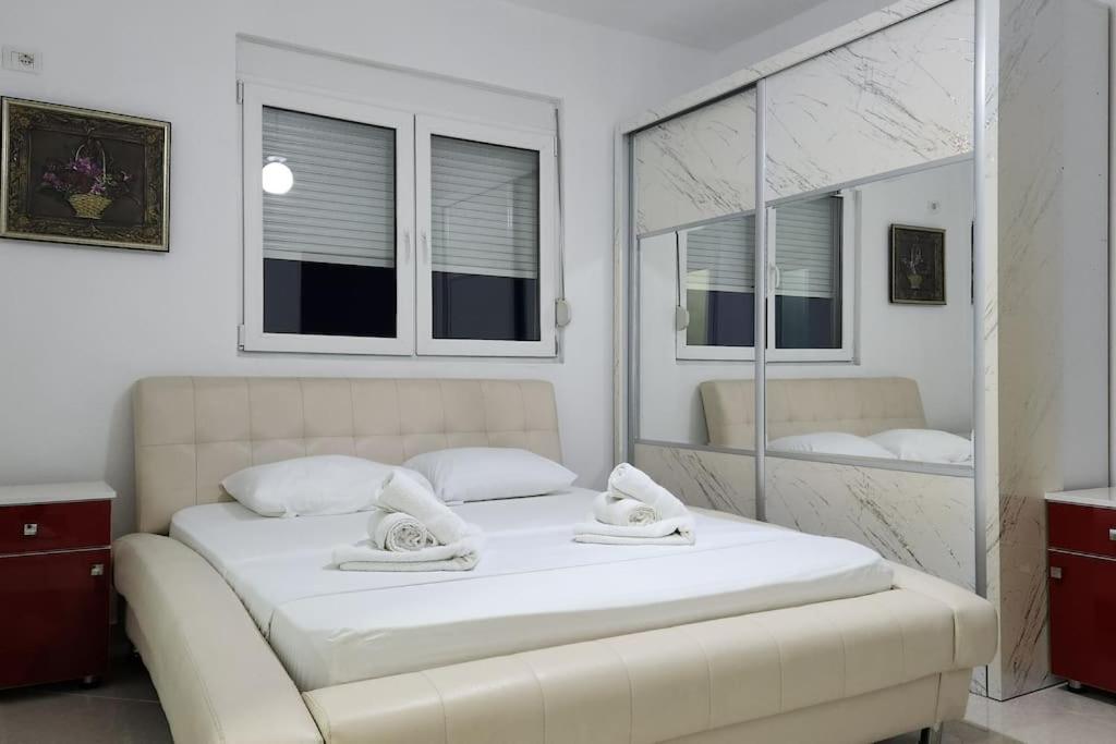 Perandori Apartments Fier Zone 1 photo 5