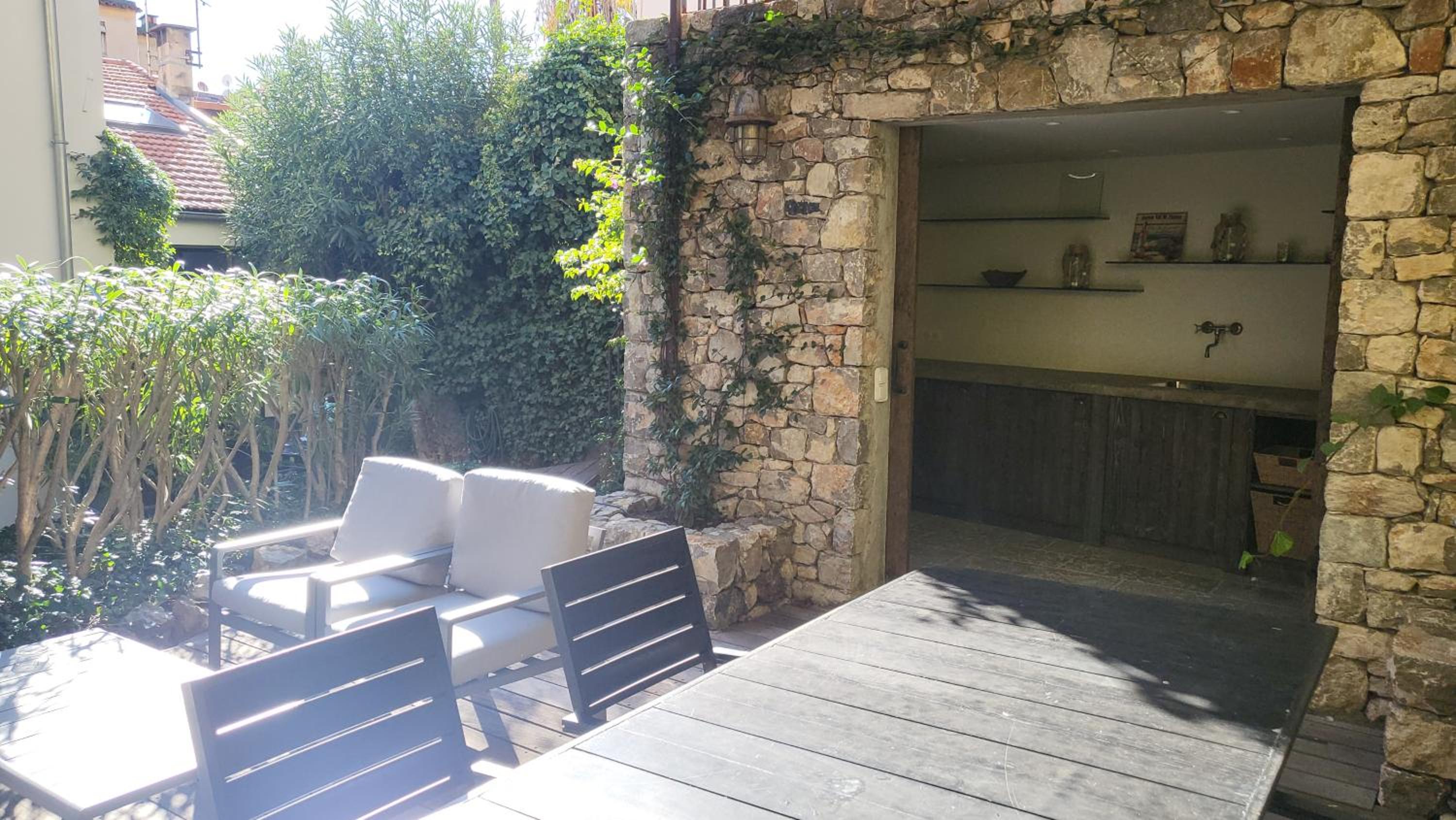 Villa Le Loft by Festif Azur 4-Star 200m2 House with Garden, 5-Min Walk to Palais des Festivals and Beaches