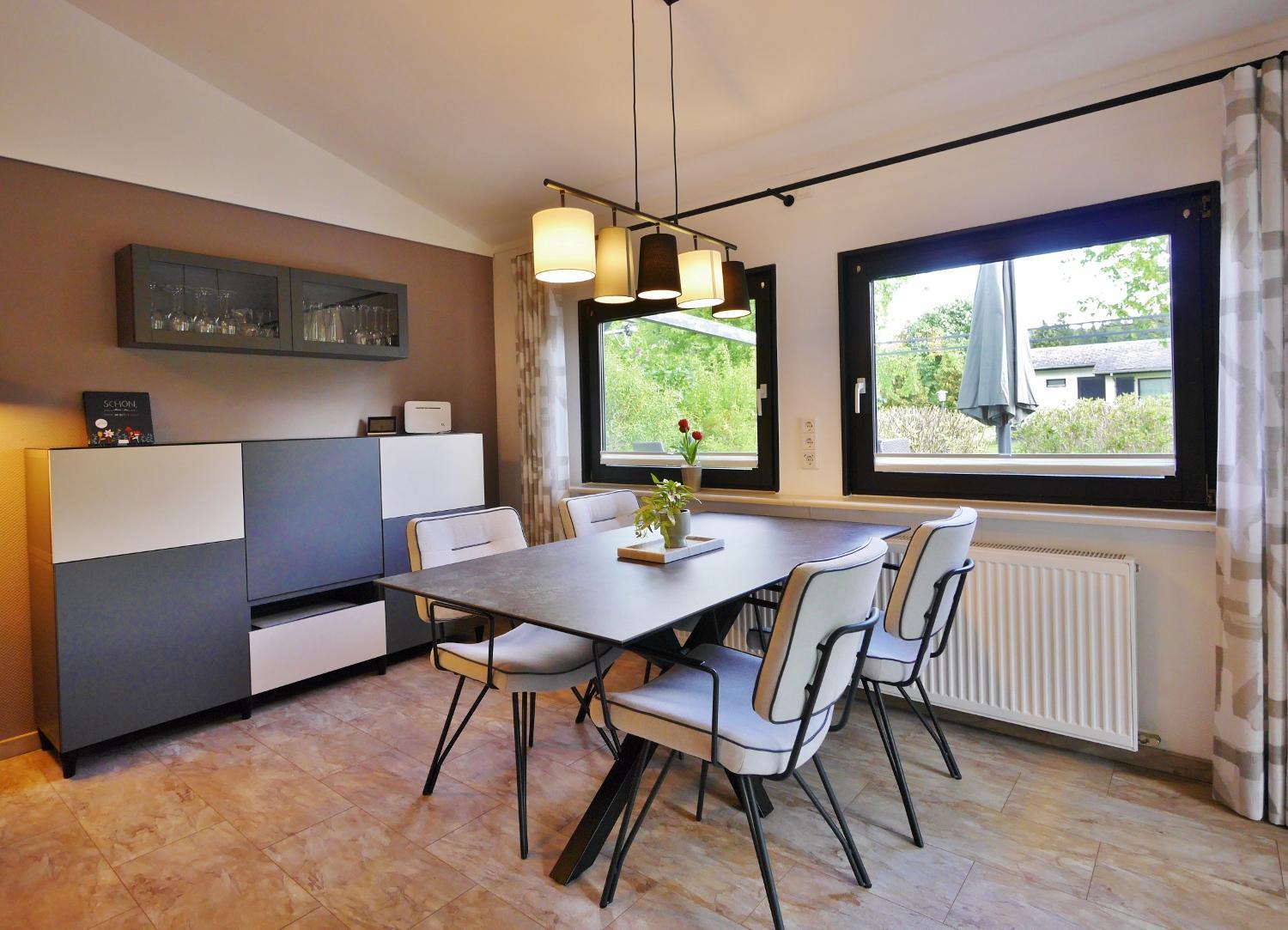 Ferienhaus 'Kahle Pön' mit MeineCardPlus, Wintergarten und eingezäuntem Garten