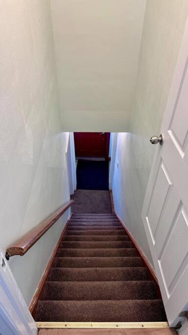 Near the Falls Two Bedroom - 5 min Walk to Clifton