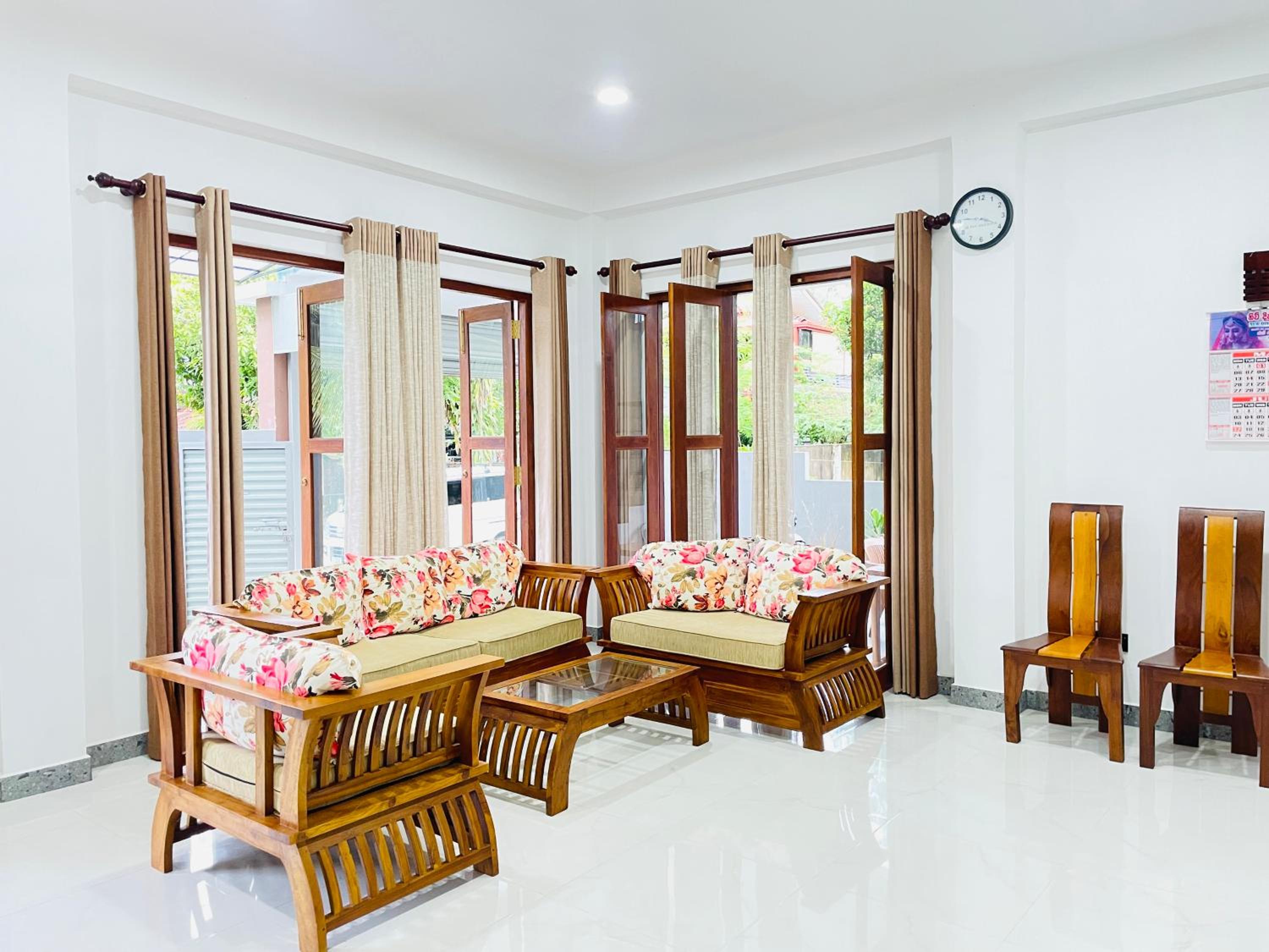 Dinuradi Villa