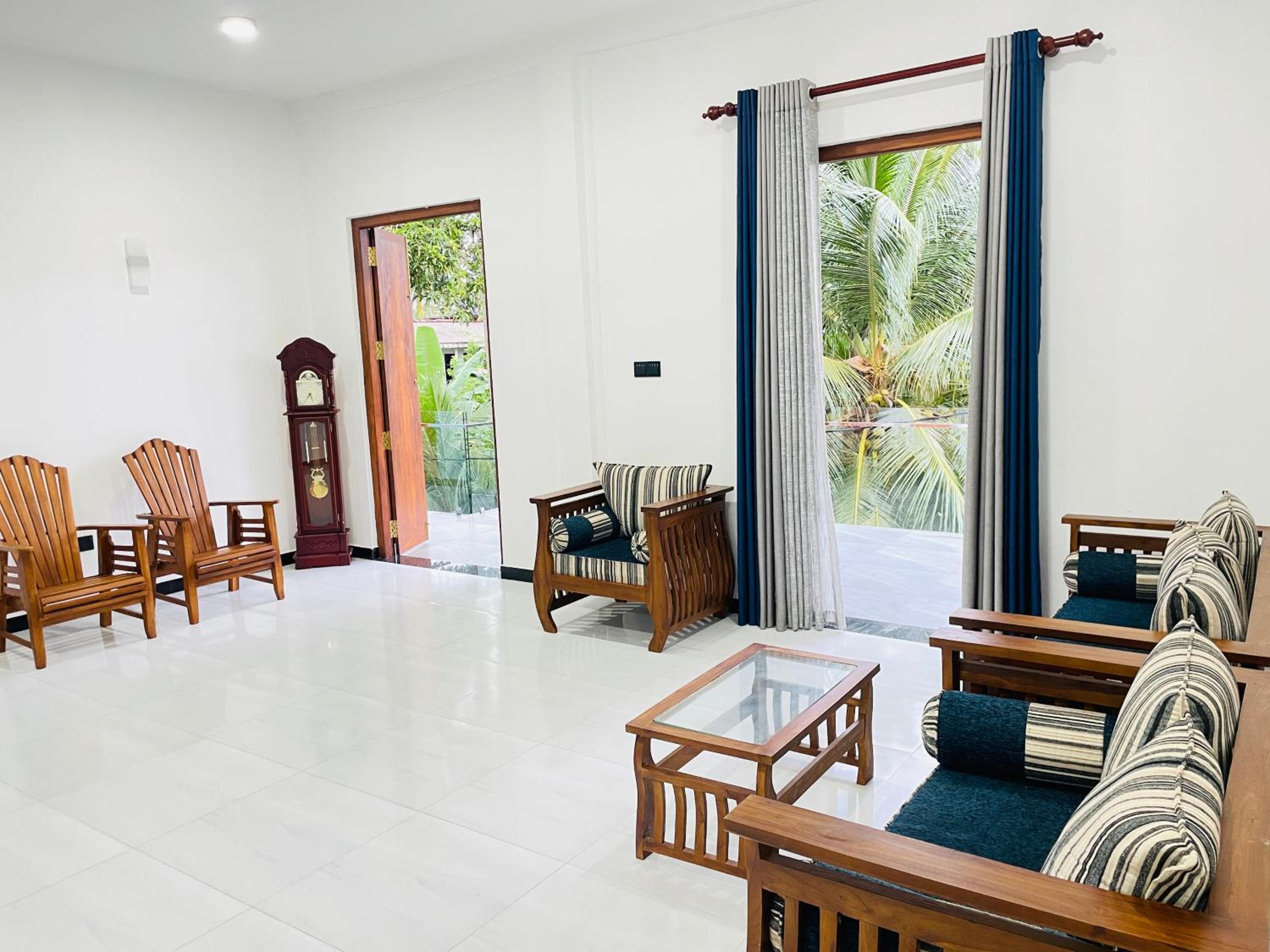 Dinuradi Villa
