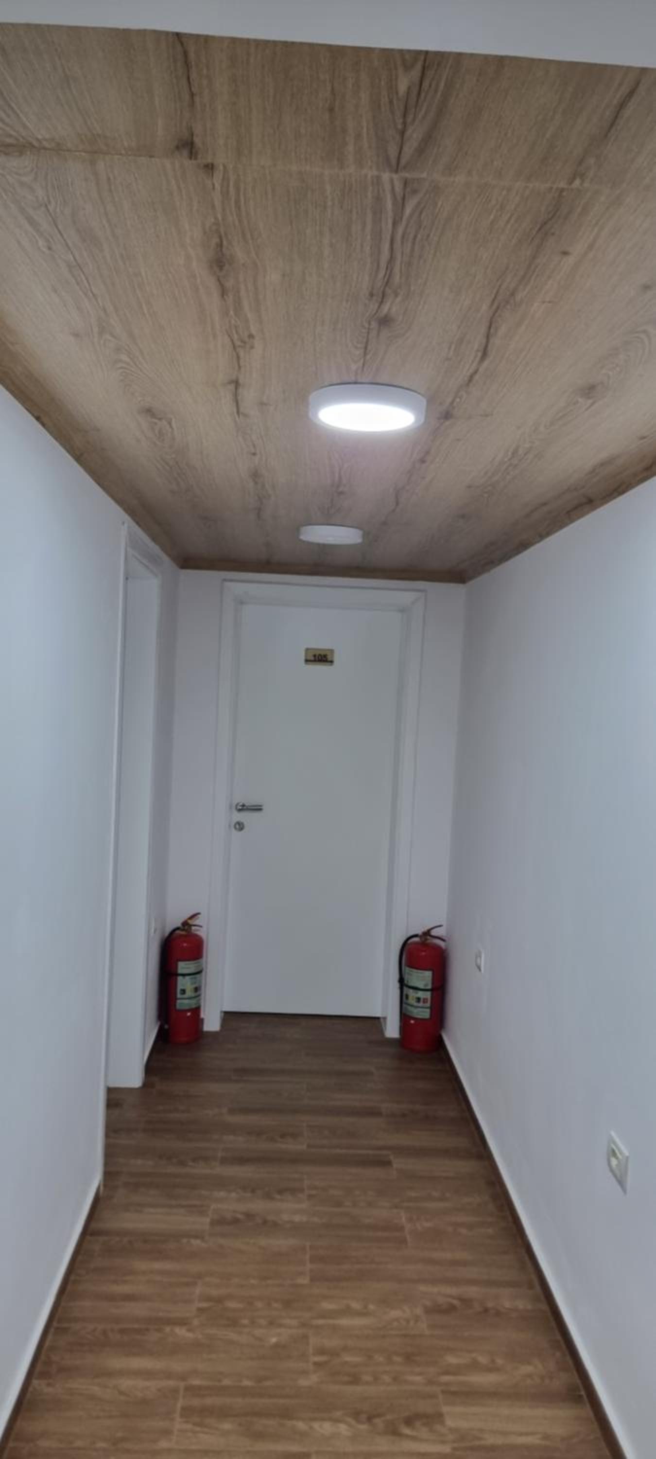 Salillari Guest house & Restaurant