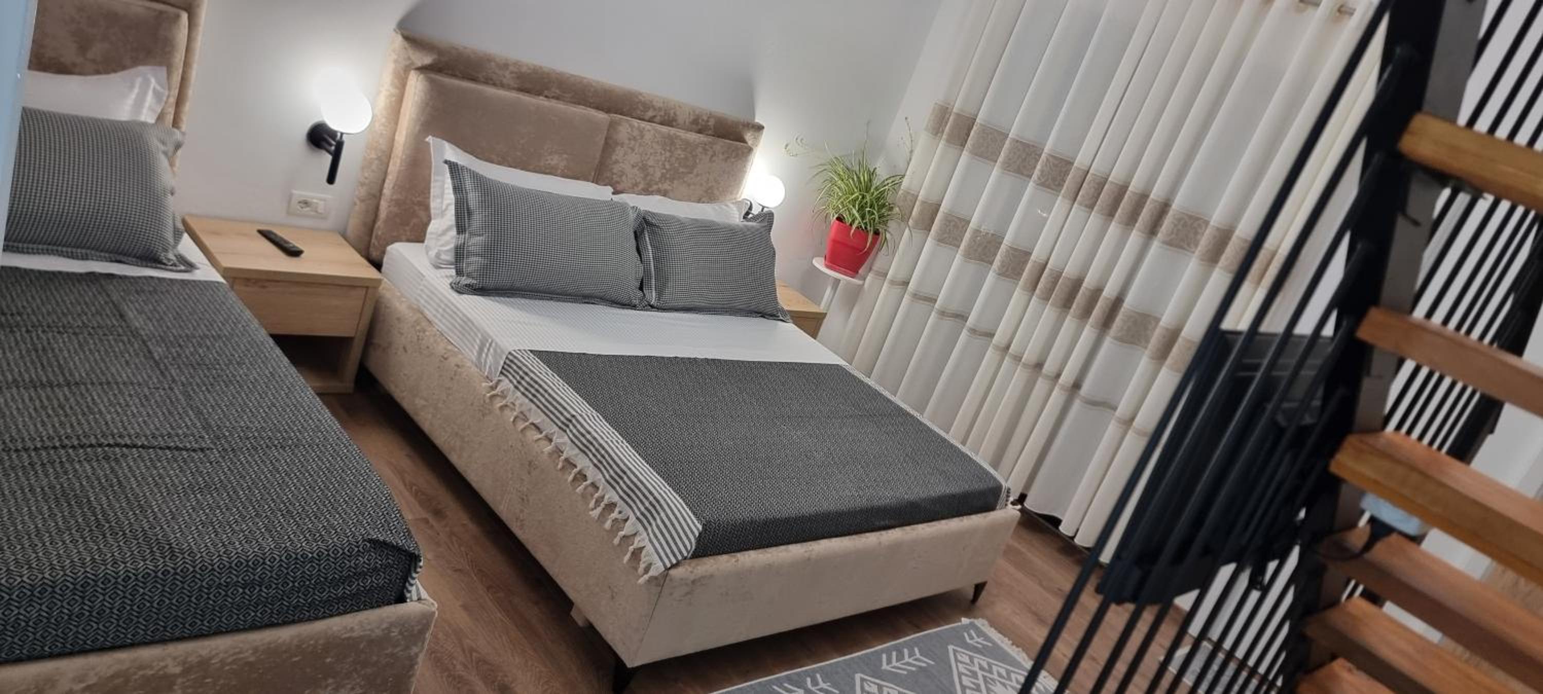 Salillari Guest house & Restaurant