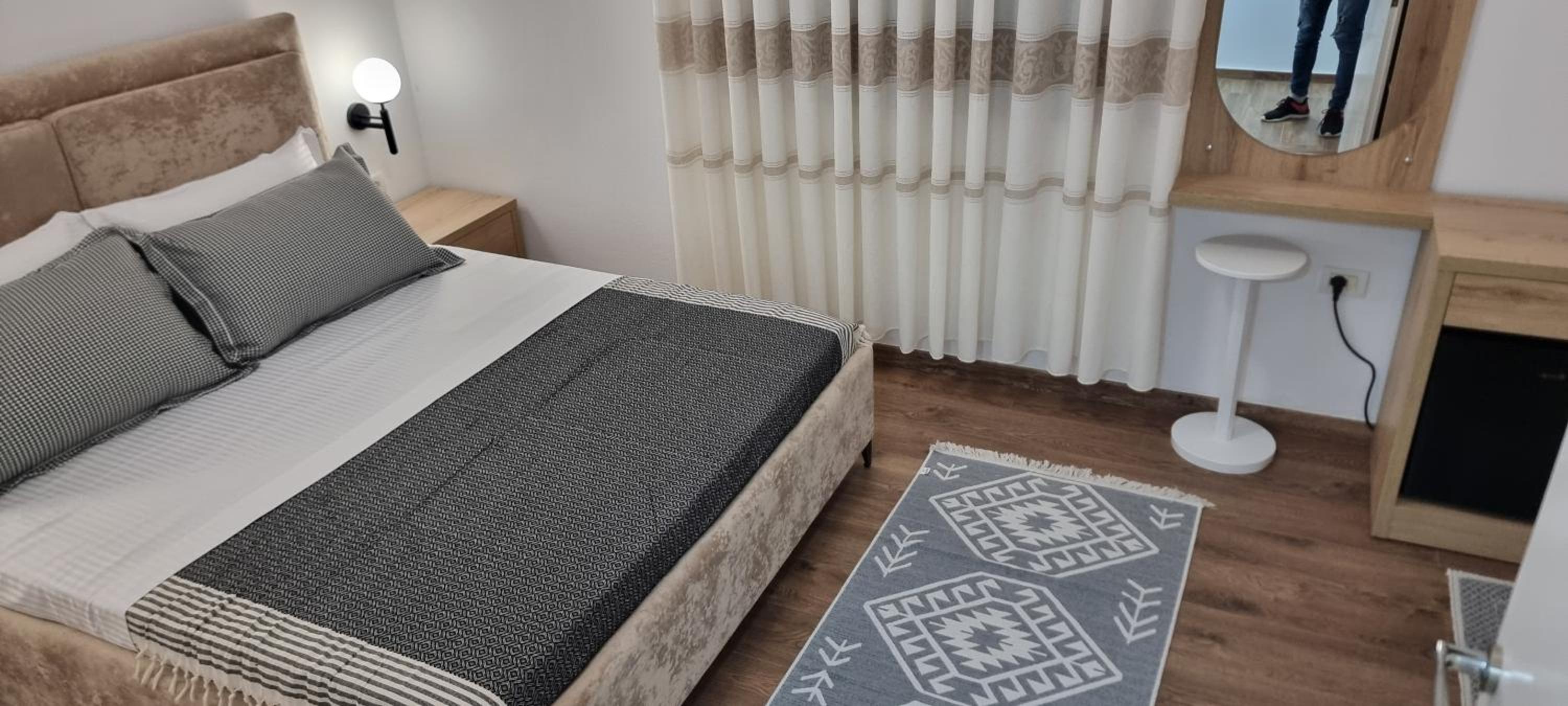Salillari Guest house & Restaurant