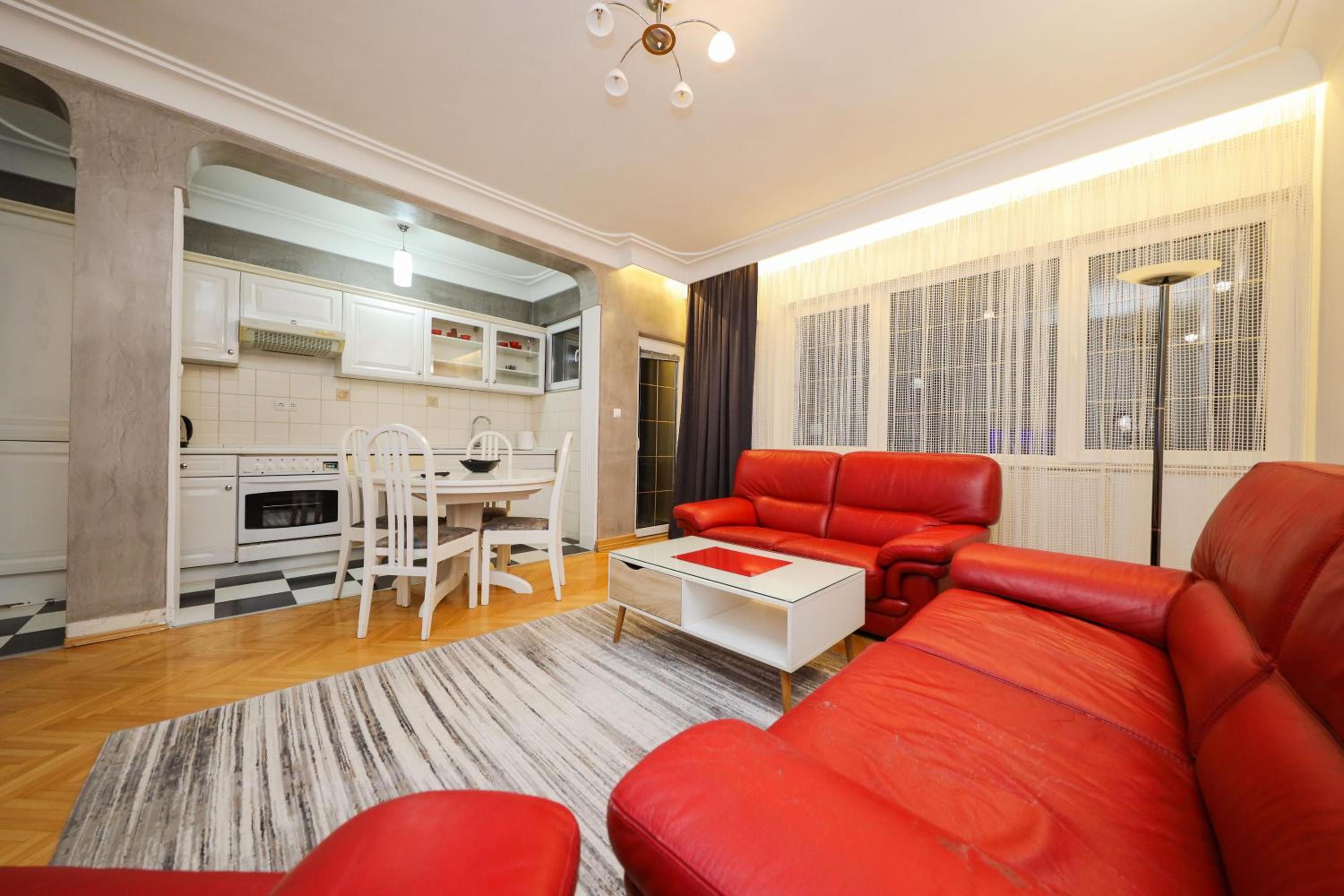 Apartament Erisa