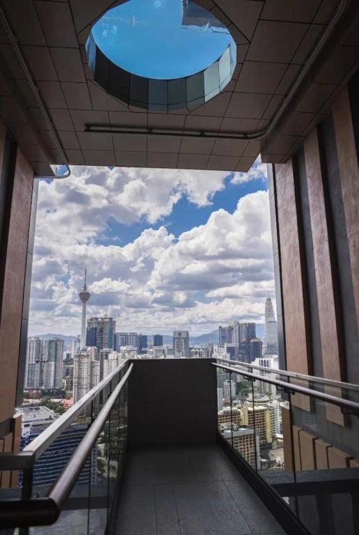 Lucentia Residence World Class Facilities Apartment Infinity Pool Stunning View
