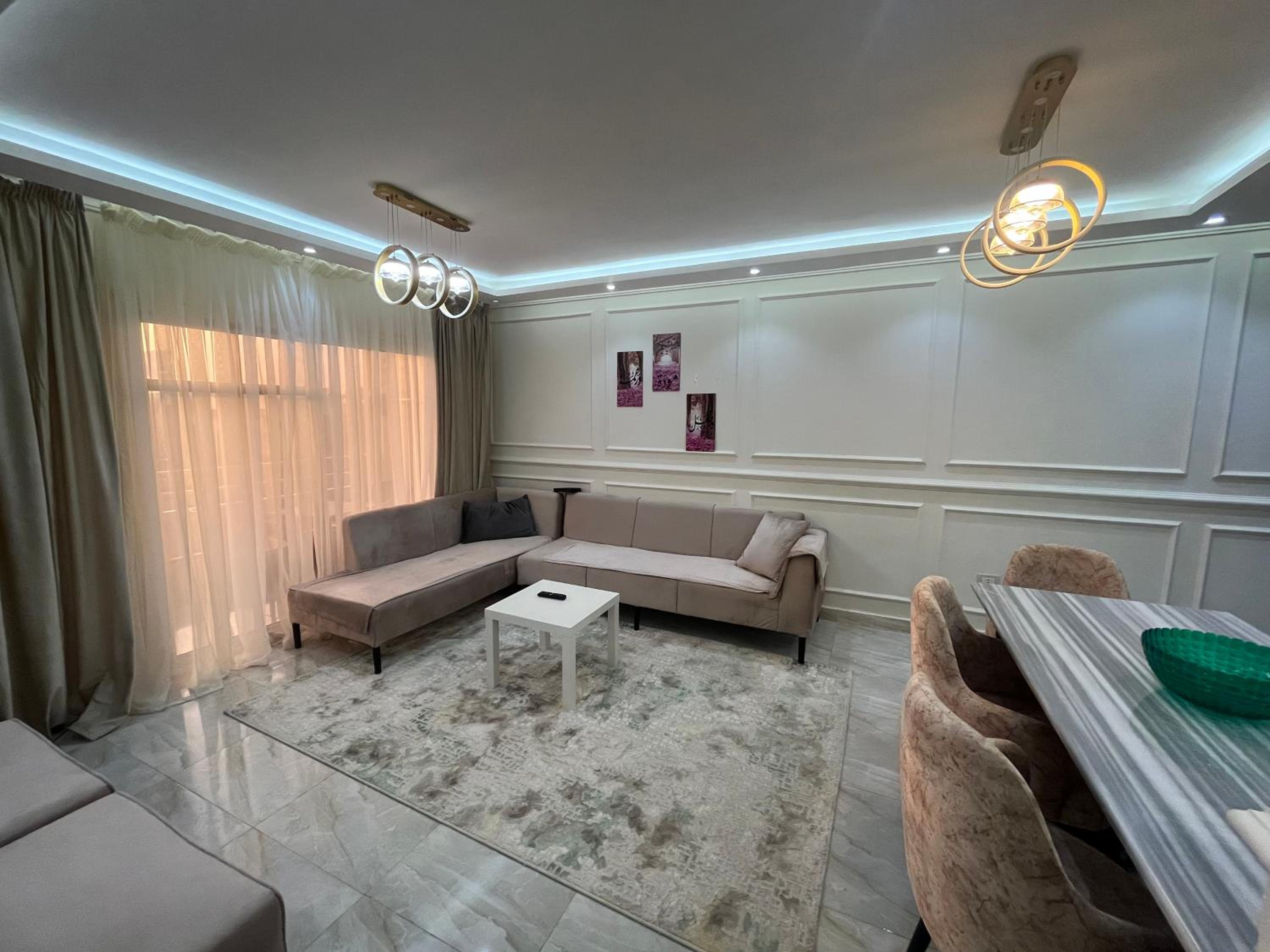 Property Sisters, Elite apartment, B11