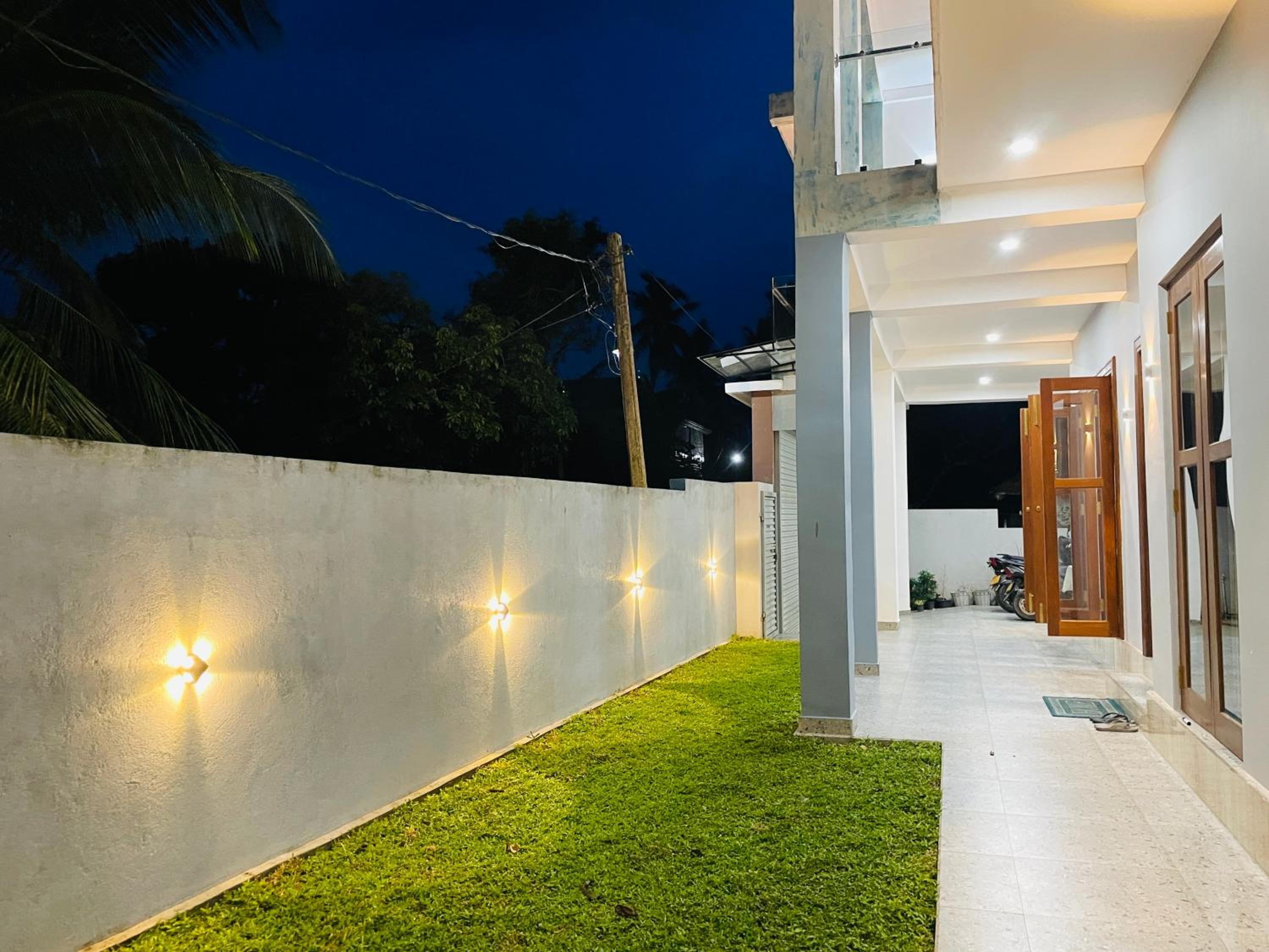 Dinuradi Villa