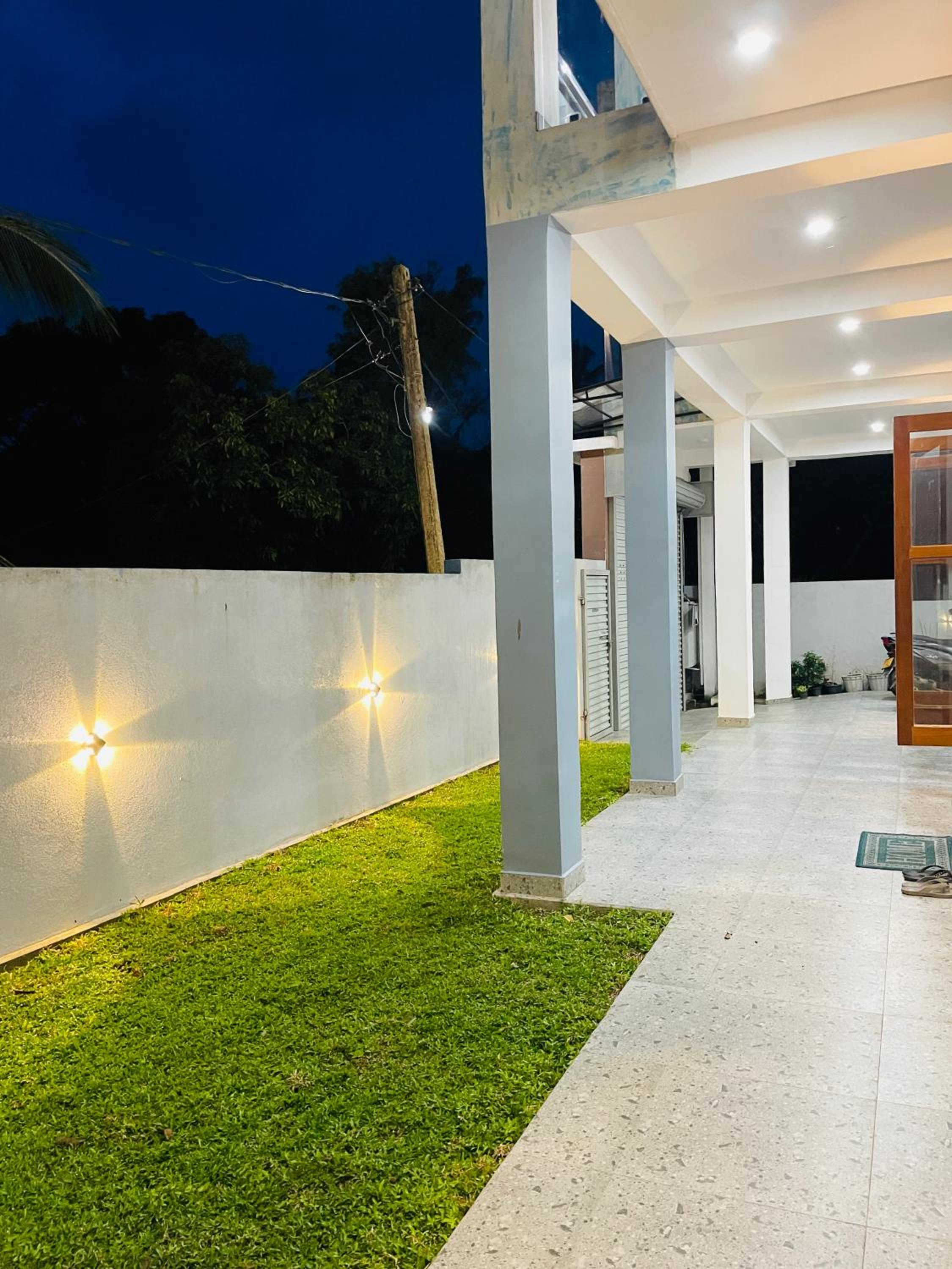 Dinuradi Villa