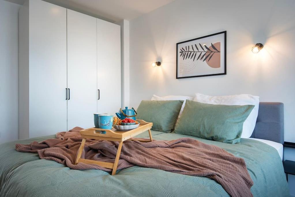 Harbor View Apartment