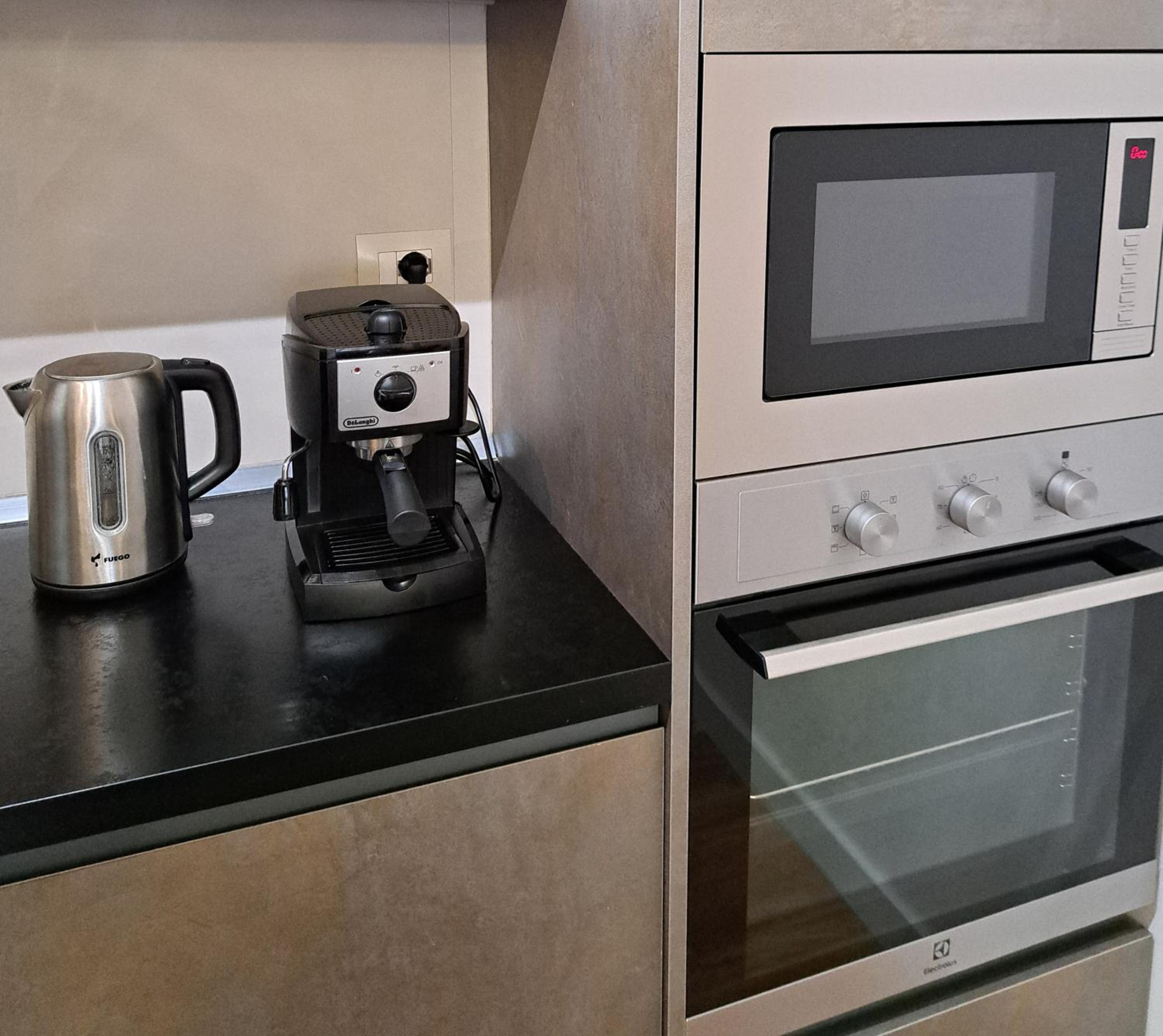 Pazari Luxury Central Apartment