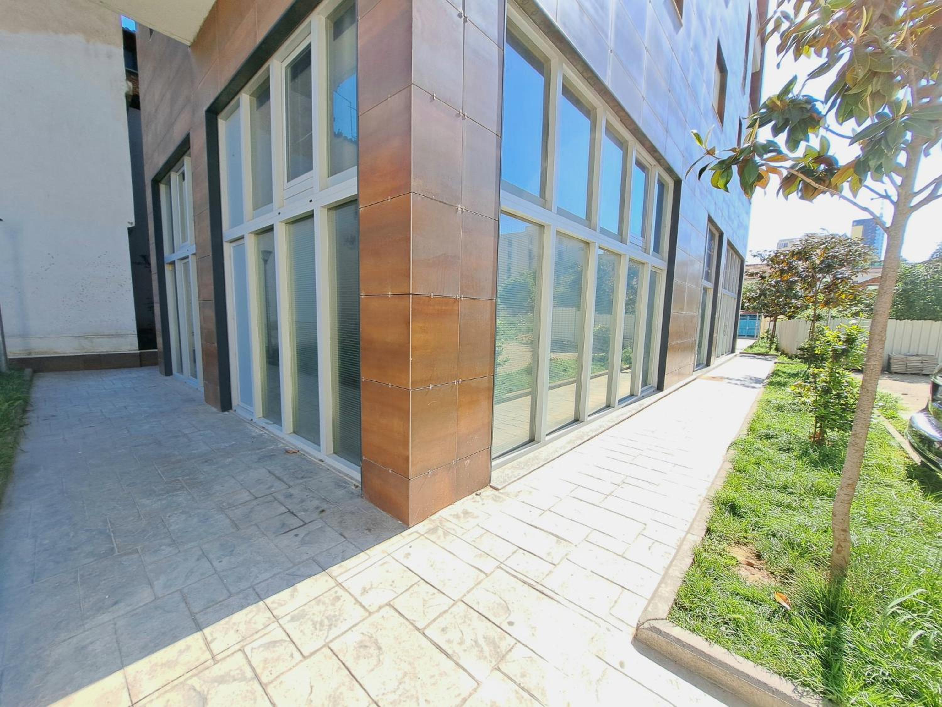 Pazari Luxury Central Apartment