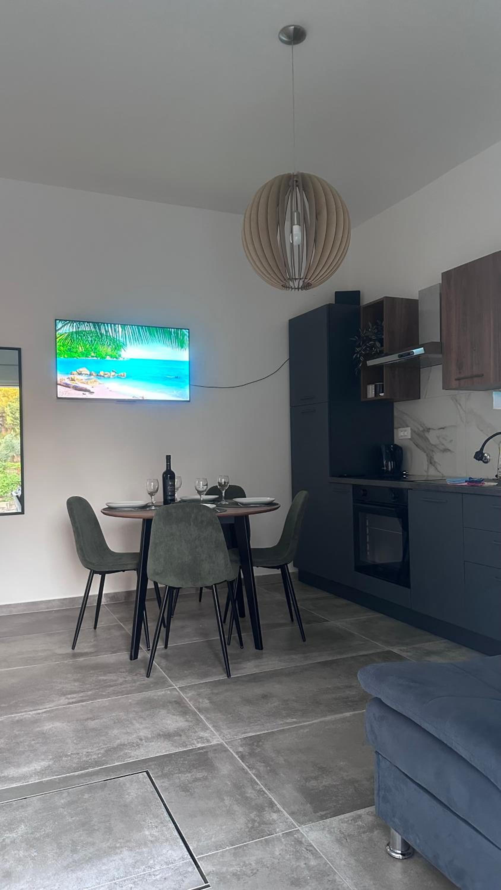 Apartment Lora