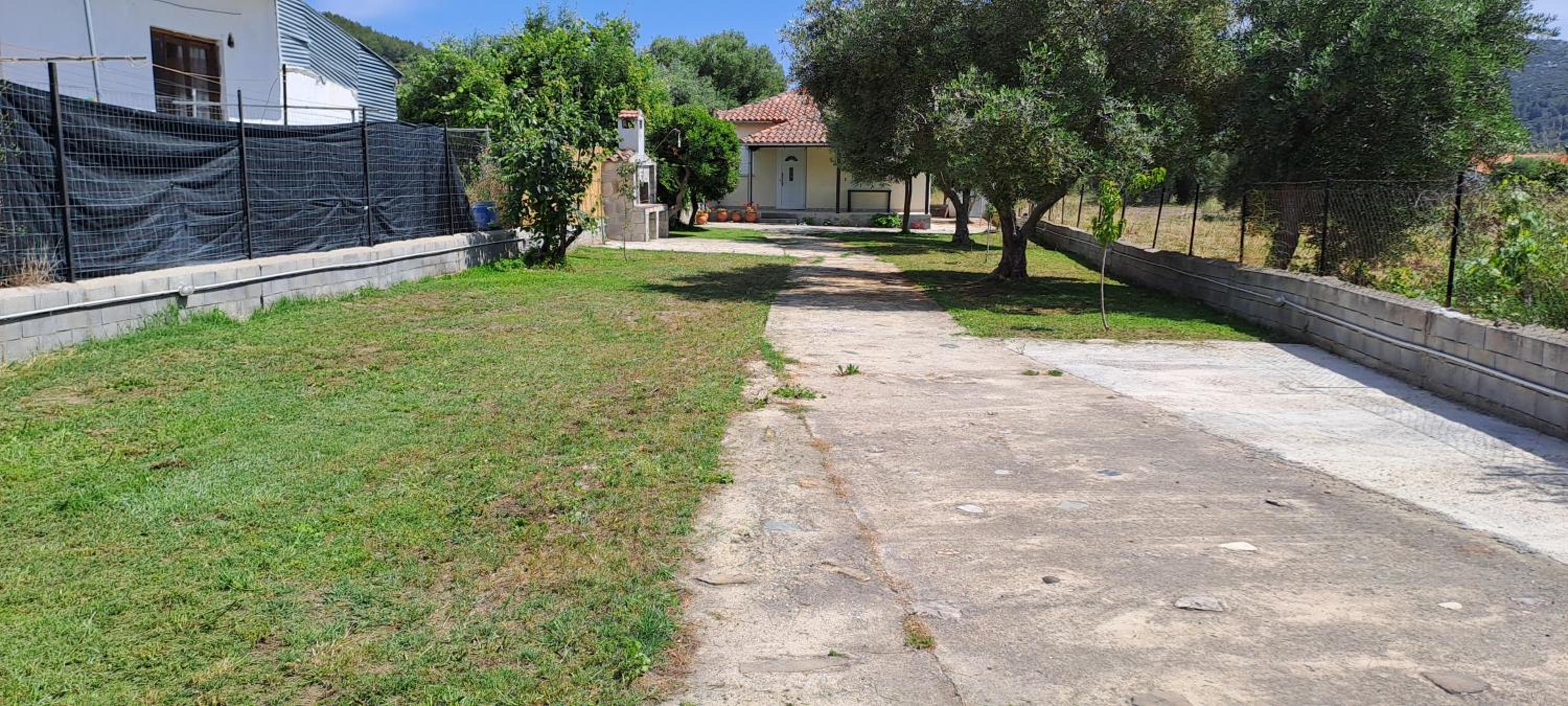 Toroni's Bay Cozy Home view 4