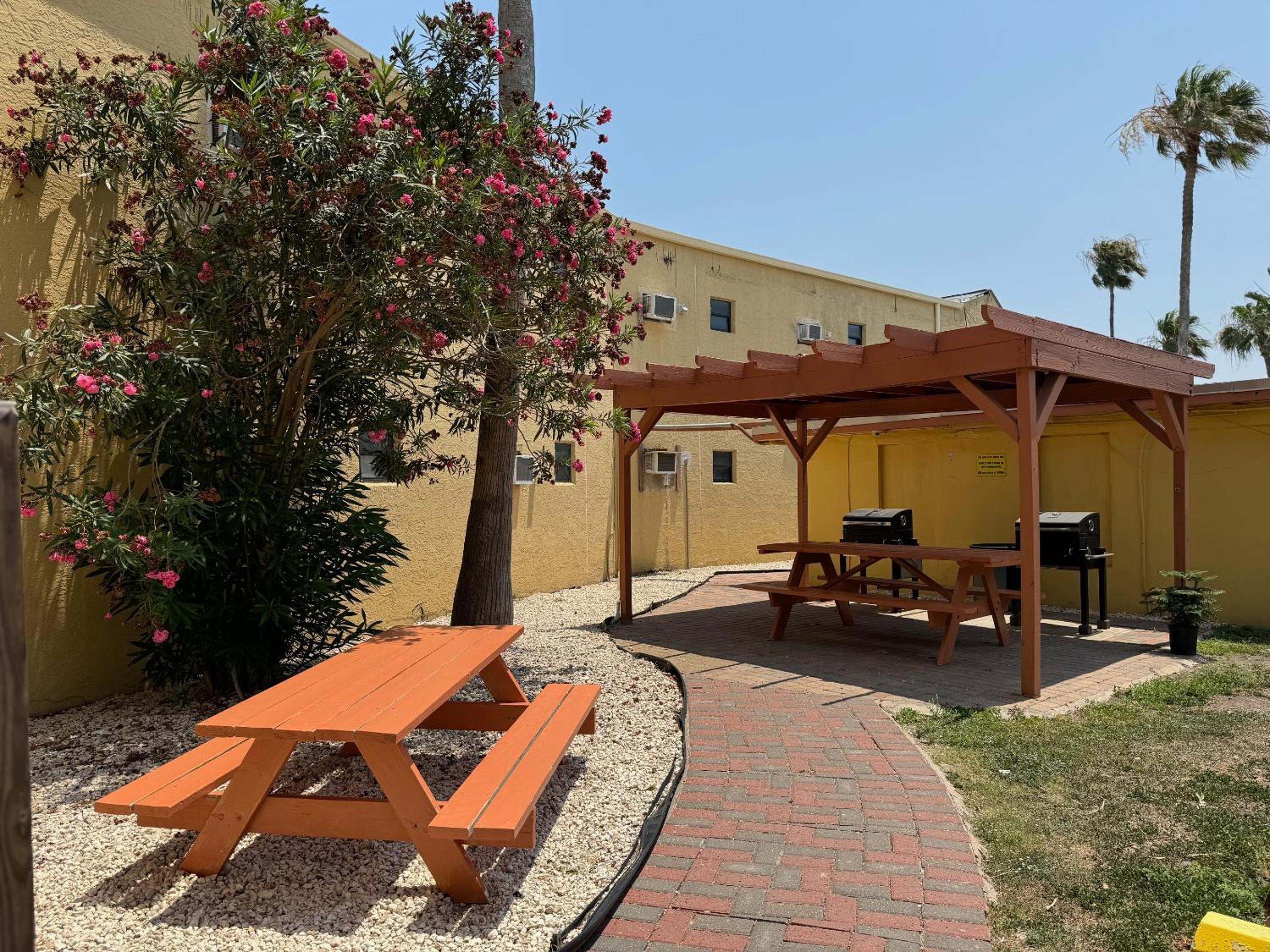 Southwind Inn