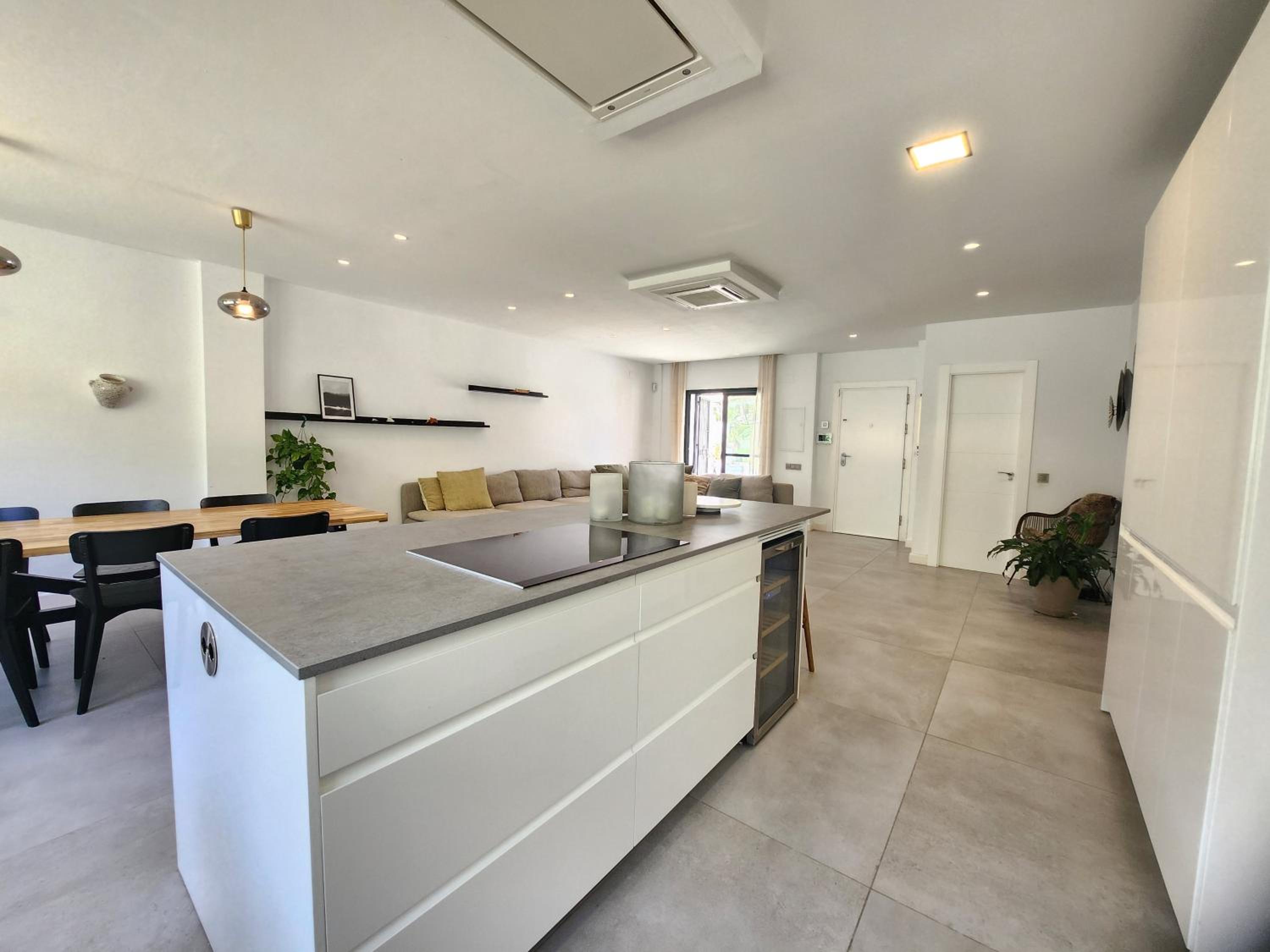 Luxury home by the beach view 4