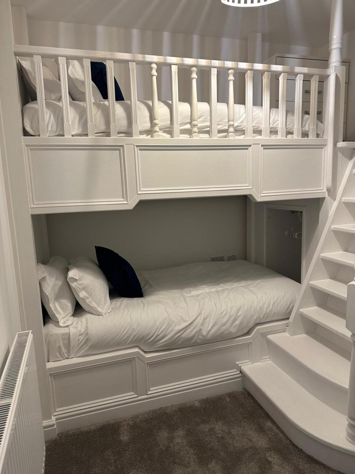 New Sandpiper Apartments