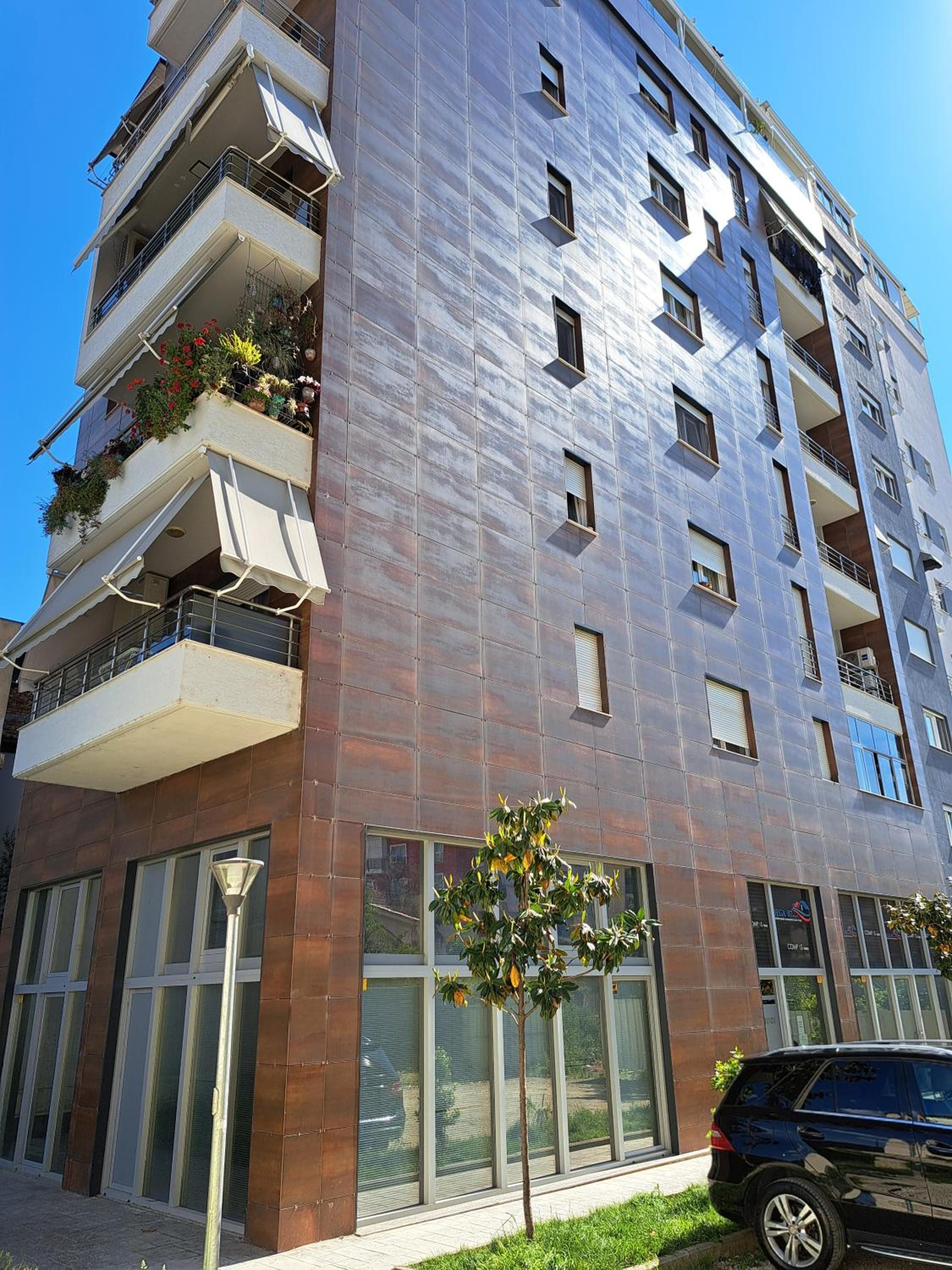Pazari Luxury Central Apartment