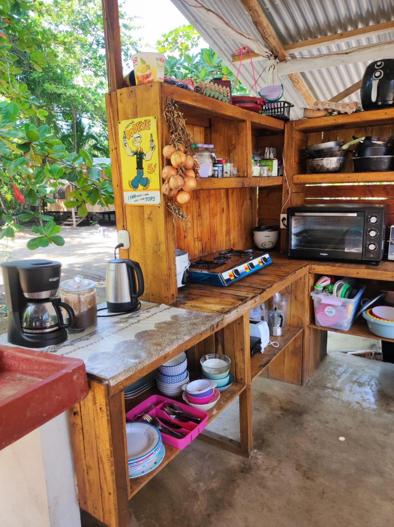 Camping Babsita-TIPI und Hütten und Stellplätze für Zelt und Camper direkt am Meer und See