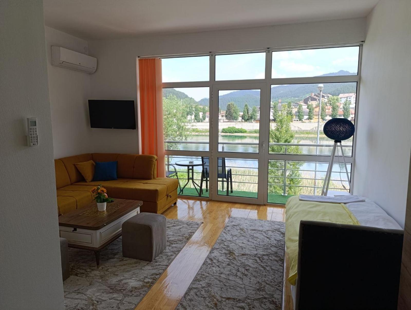 Apartmani Helena