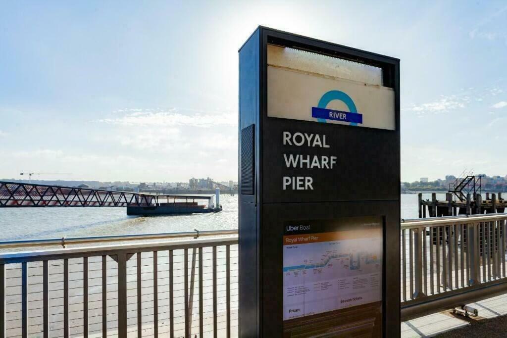 City Escape - Royal Wharf