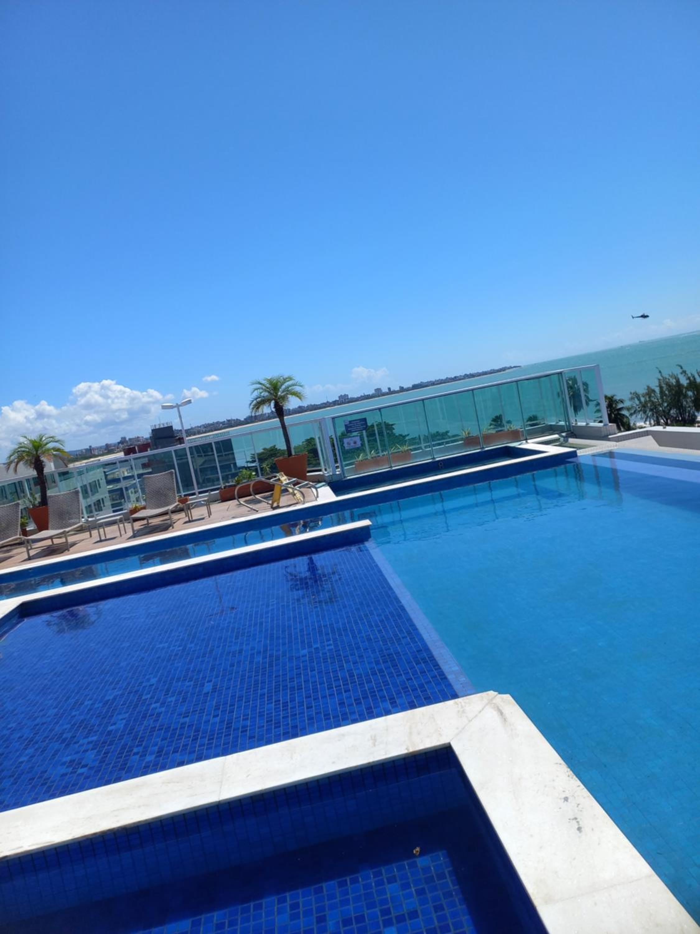 Flat praia Bessa conforto localização e seguro