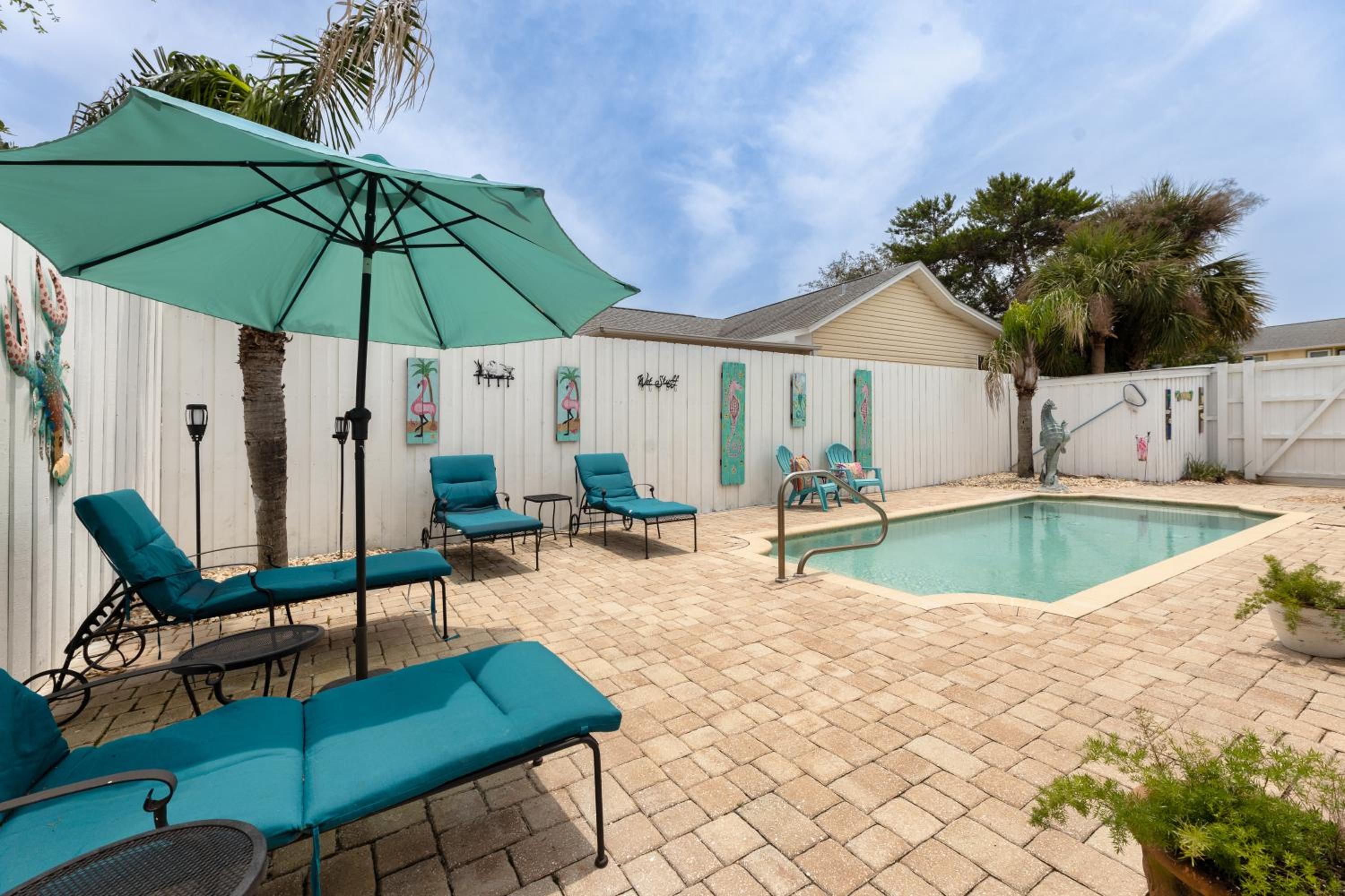 Castaway Cottage