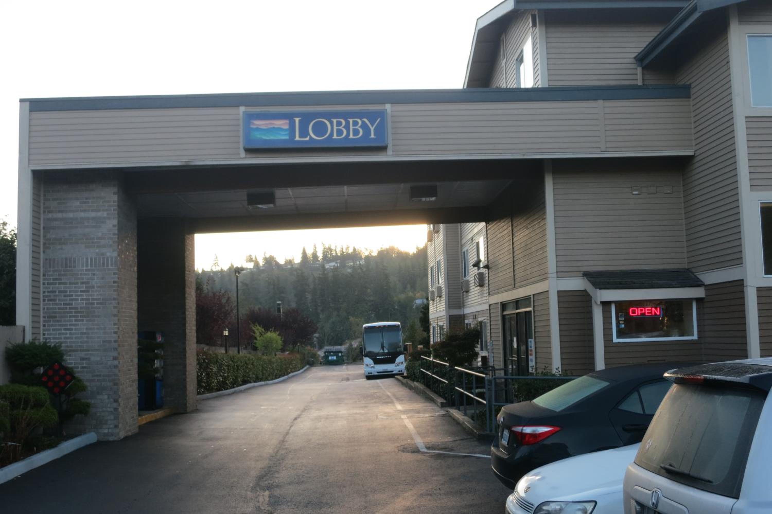 Bellingham Vacations - Bay City Inn - Property Image 21