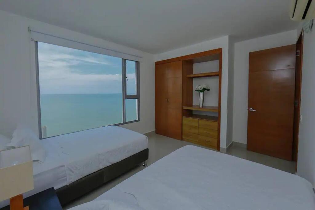 Apartamento lujoso frente al mar