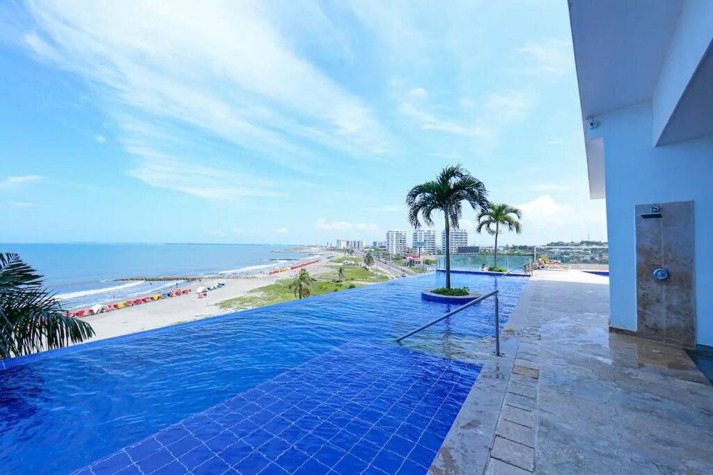 Apartamento lujoso frente al mar