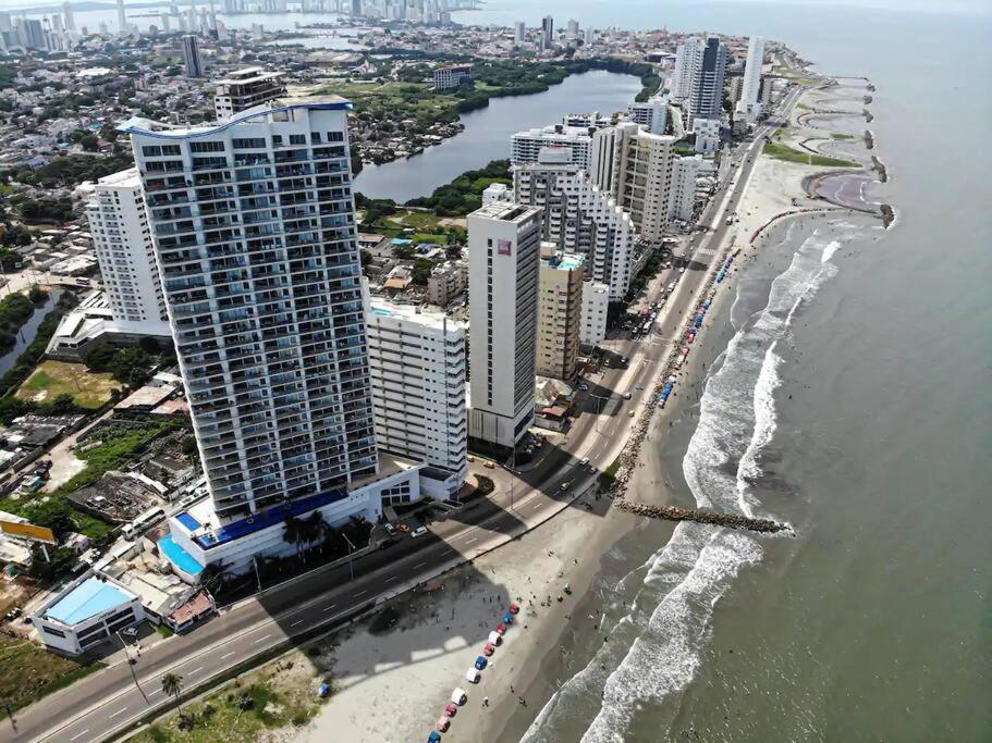 Apartamento lujoso frente al mar