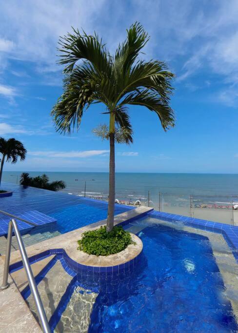 Apartamento lujoso frente al mar