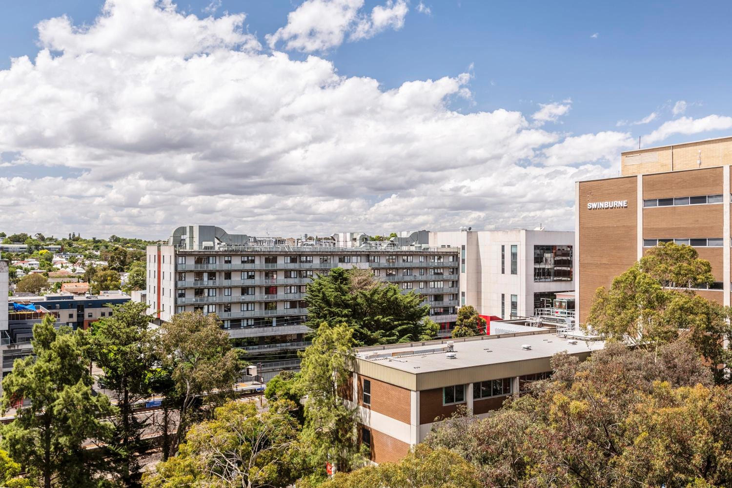 VAQUAY Alkina In Hawthorn