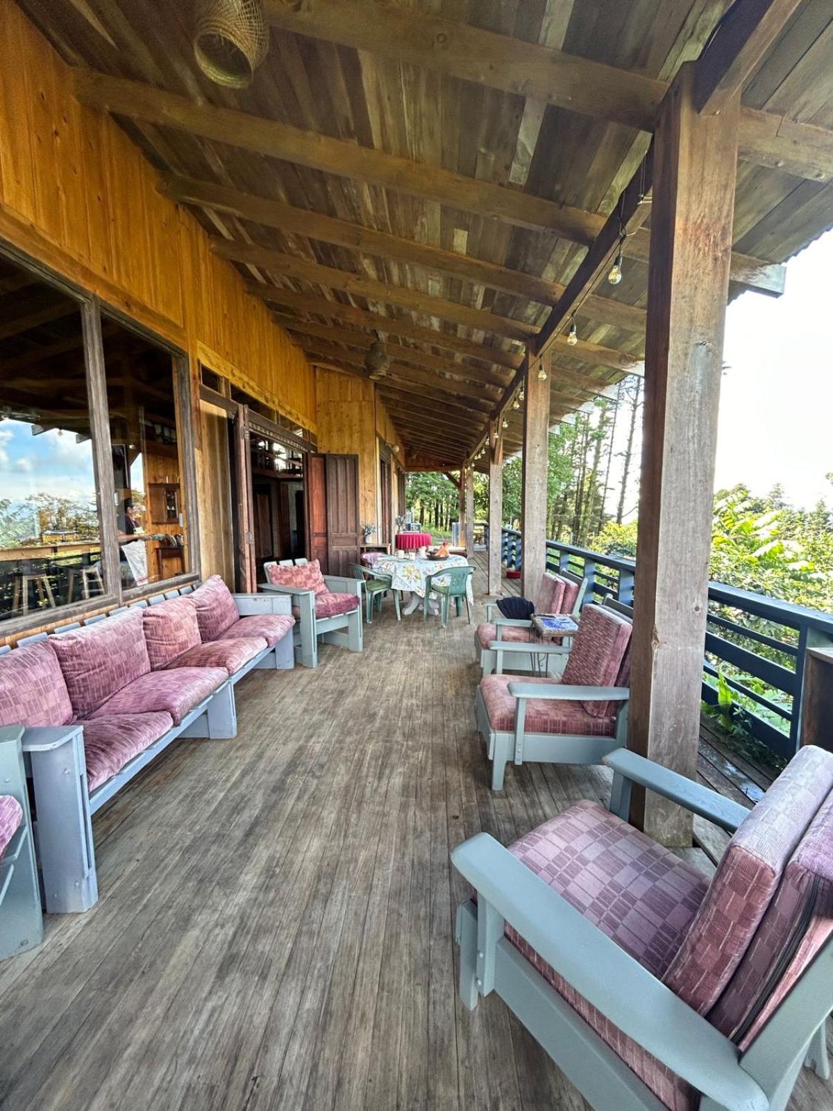 Casa Monte Armadillo