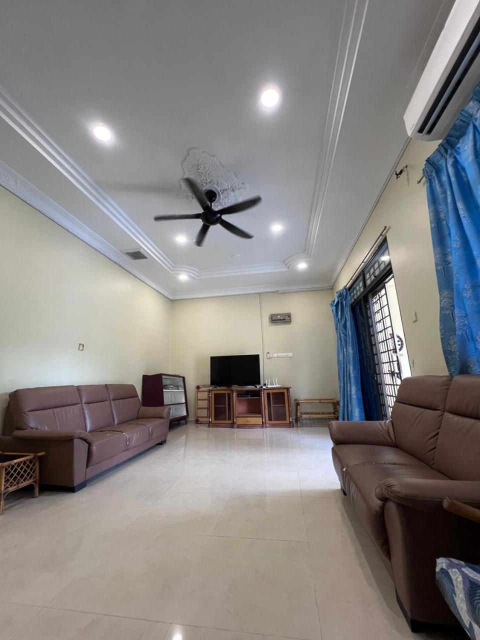 Muhibbah Homestay 2, Jalan Pantai Telok Kemang photo 1