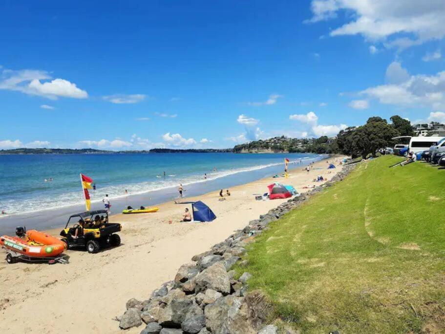 Relaxed in Red Beach view 5