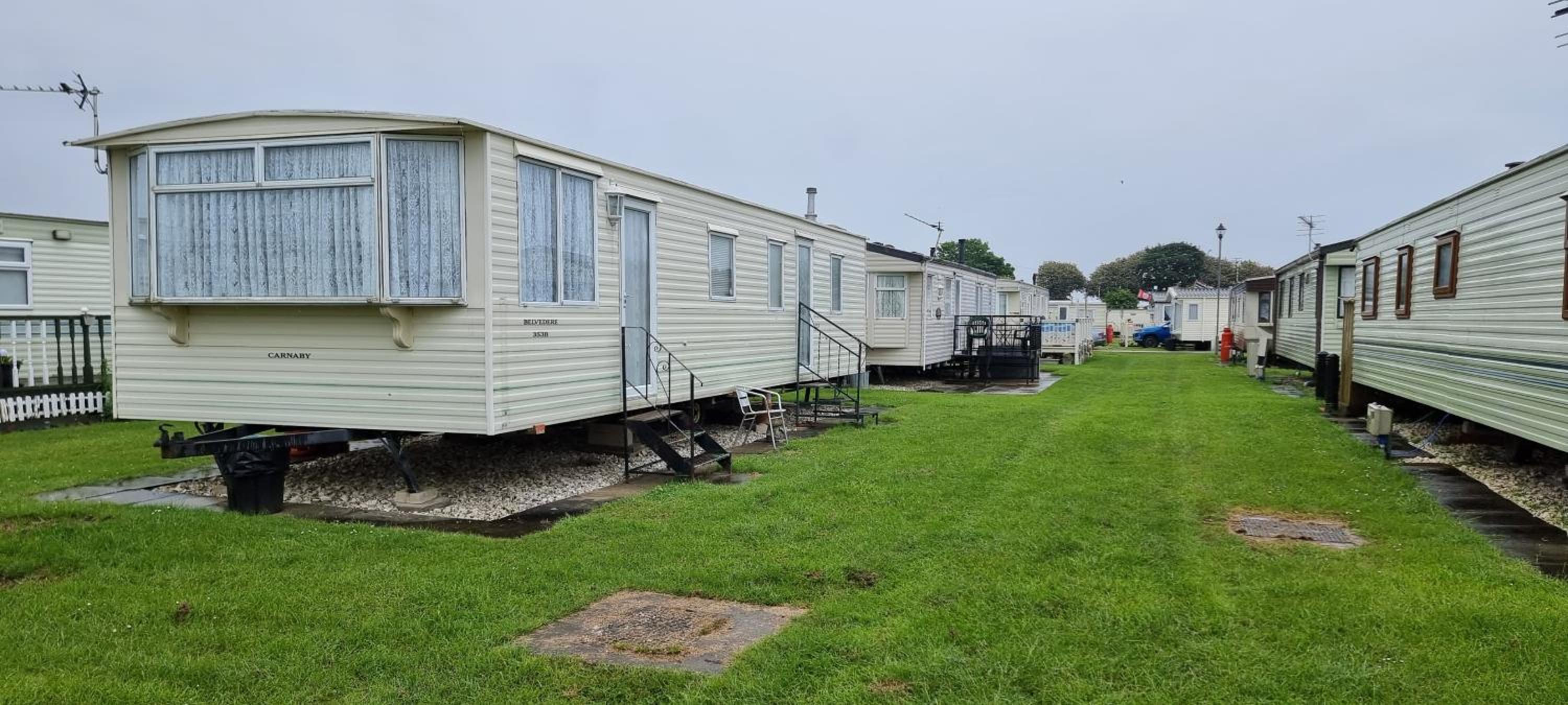 Peaces caravan 8 berth on coral beach view 4